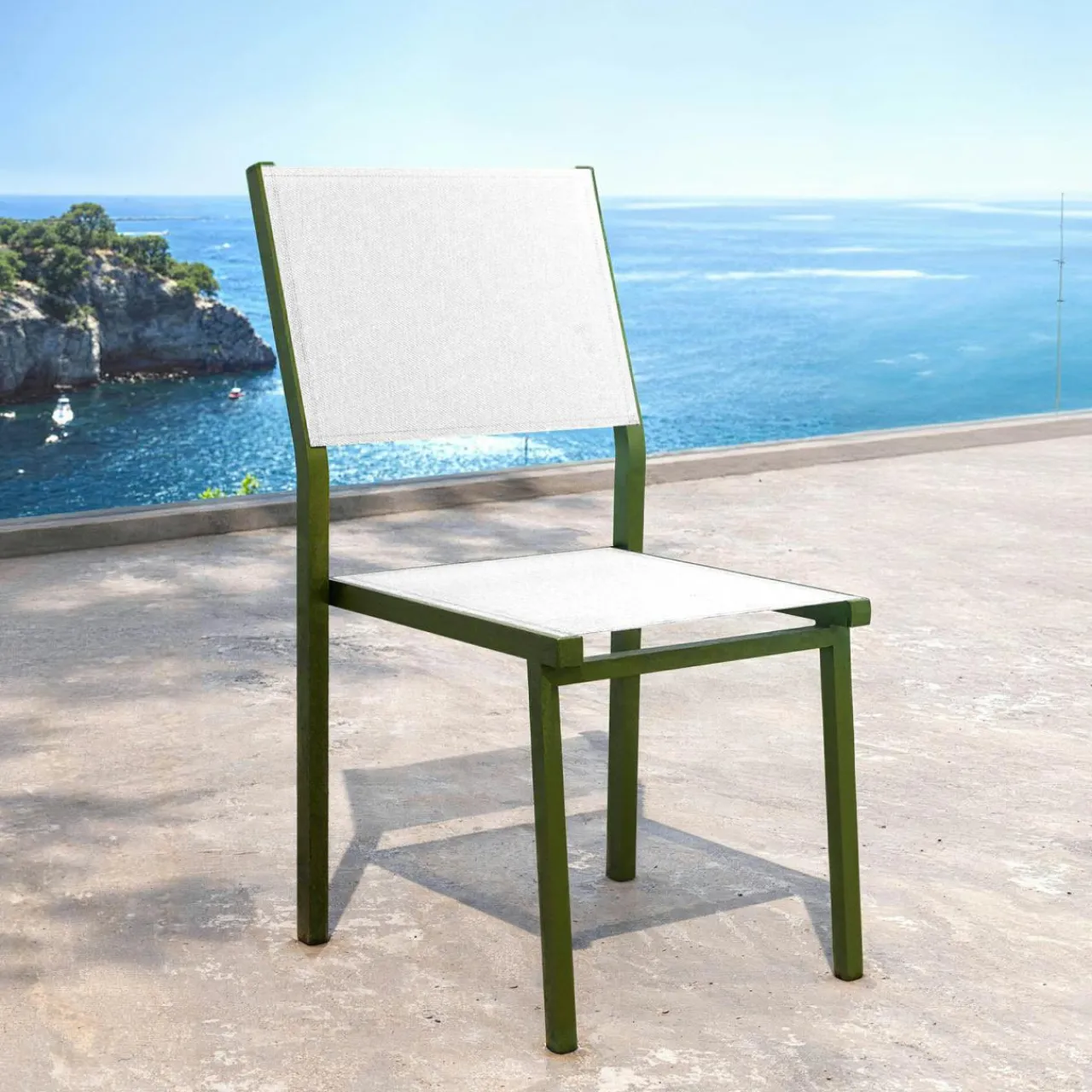 MOBELLIA Chaise de jardin aluminium empilable Murano Vert olive Hot