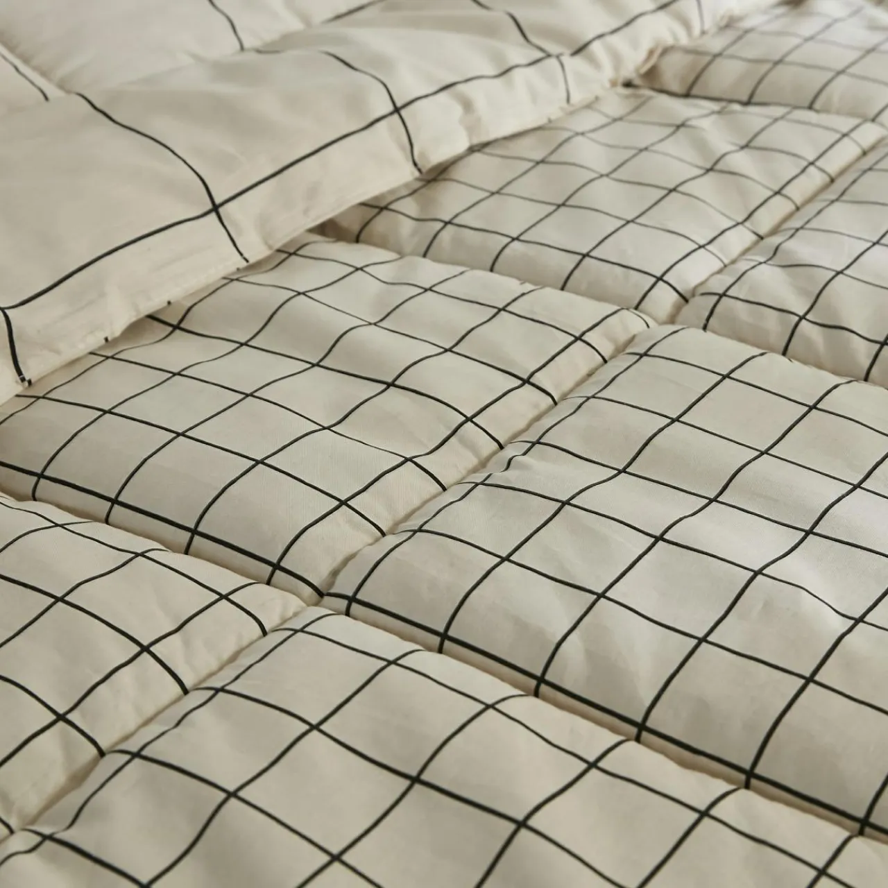 L'EFFET PAPILLON Couette imprimée et une taie d'oreiller (140 x 200 cm) Carrie Beige Best