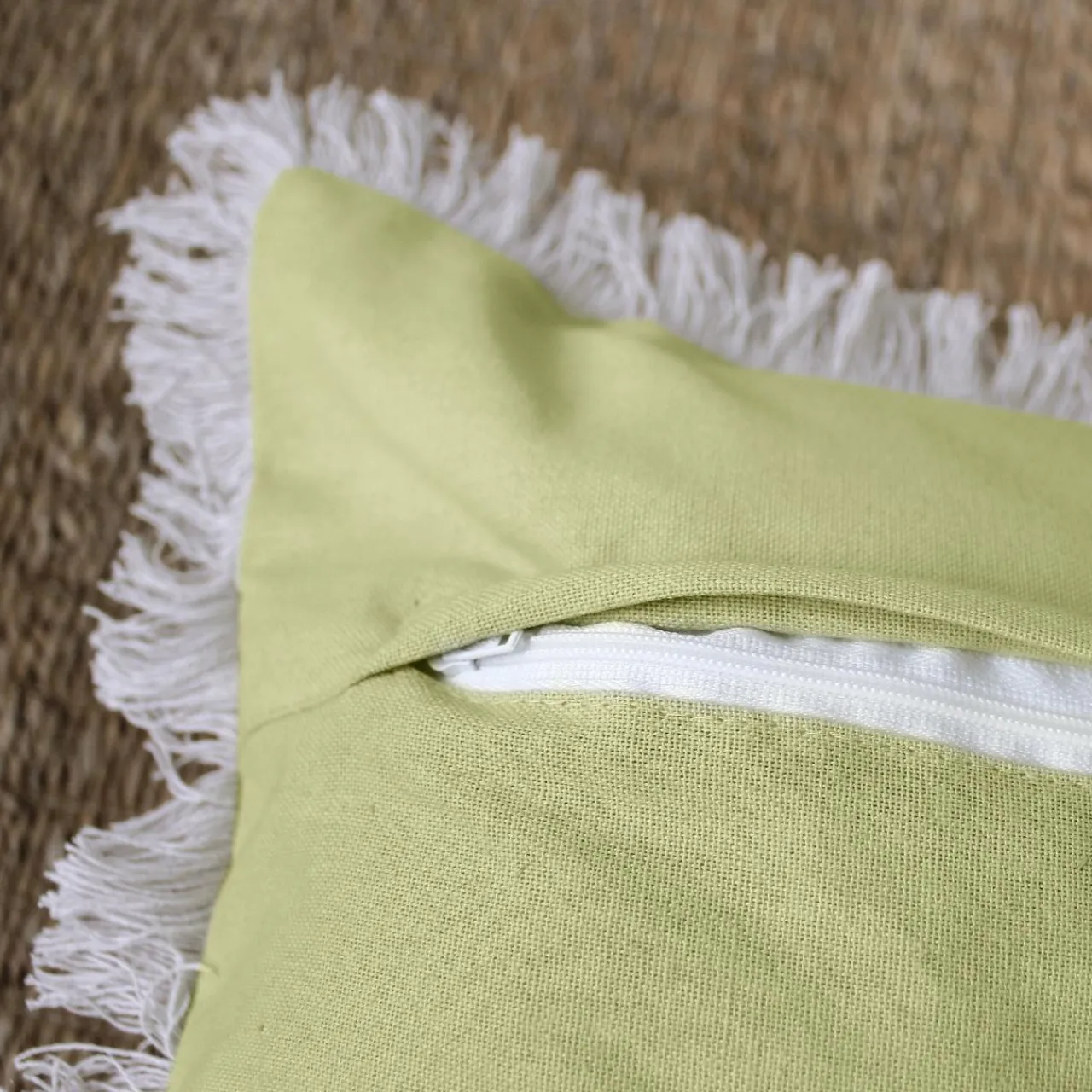 ENJOY HOME Coussin carré coton (40 x 40 cm) Herbier uni Vert tilleul Best