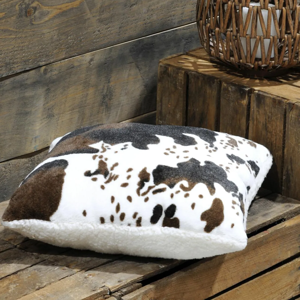 LOVELY CASA Coussin carré fausse fourrure (45 x 45 cm) Vache Brun Marron Sale
