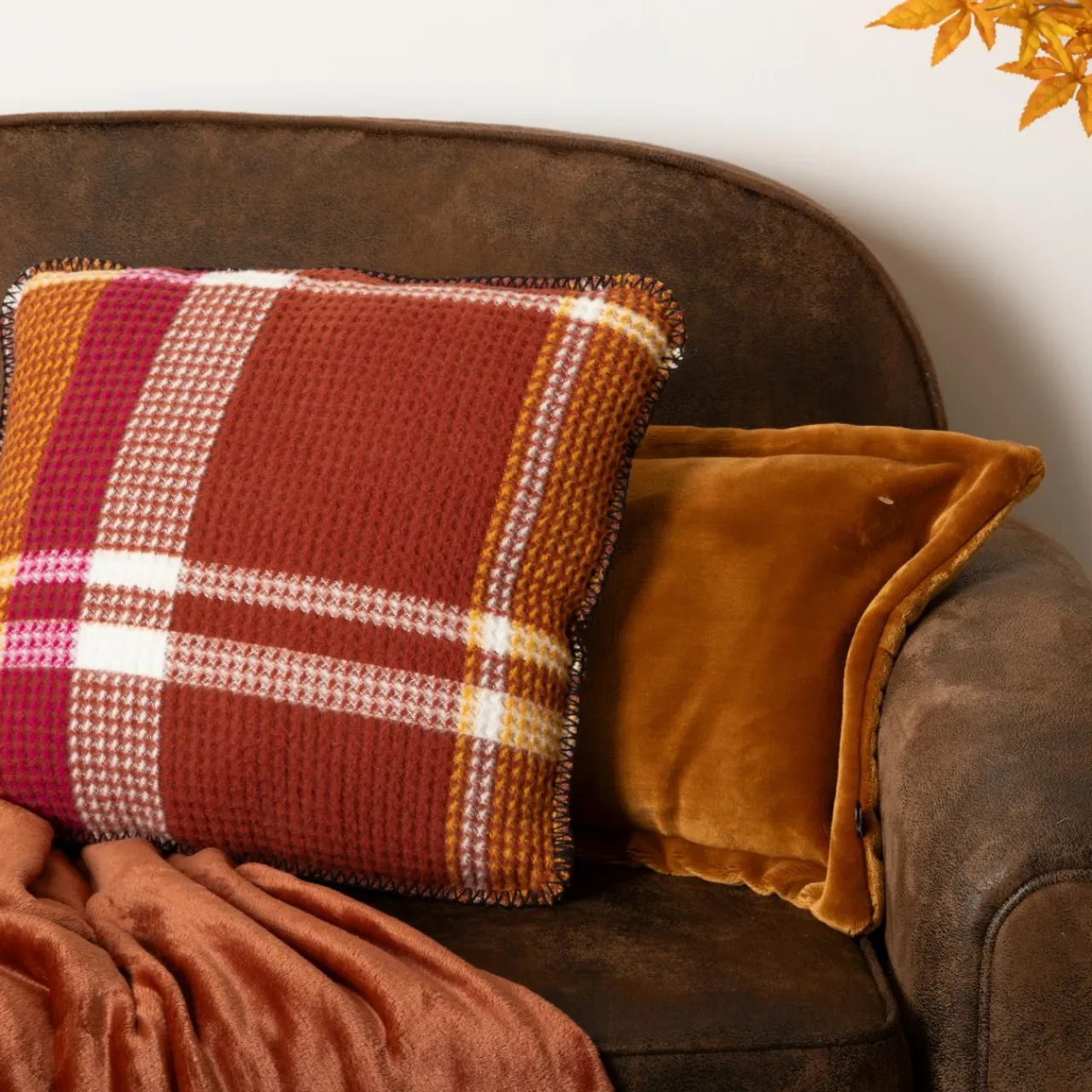 Atmosphera, cru017dateur d'intu017drieur Coussin carré nid d'abeille (45 x 45 cm) Owen Terracotta Discount