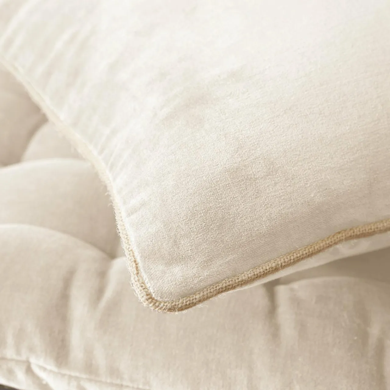 EMINZA Coussin carré velours de coton (45 x 45 cm) Victor pampa Beige Hot