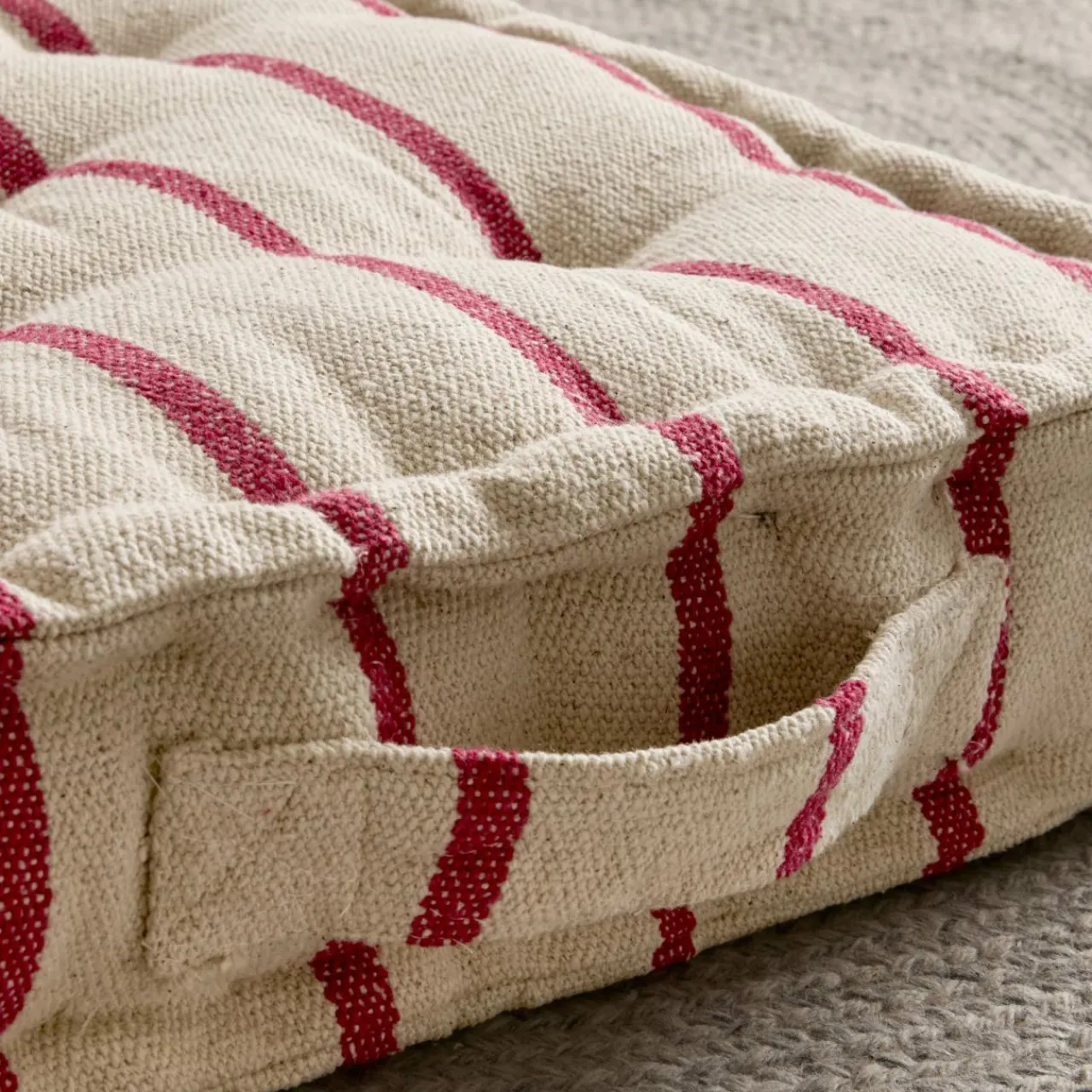 EMINZA Coussin de sol extérieur toile de coton (45 x 45 cm) Ocealys Rouge