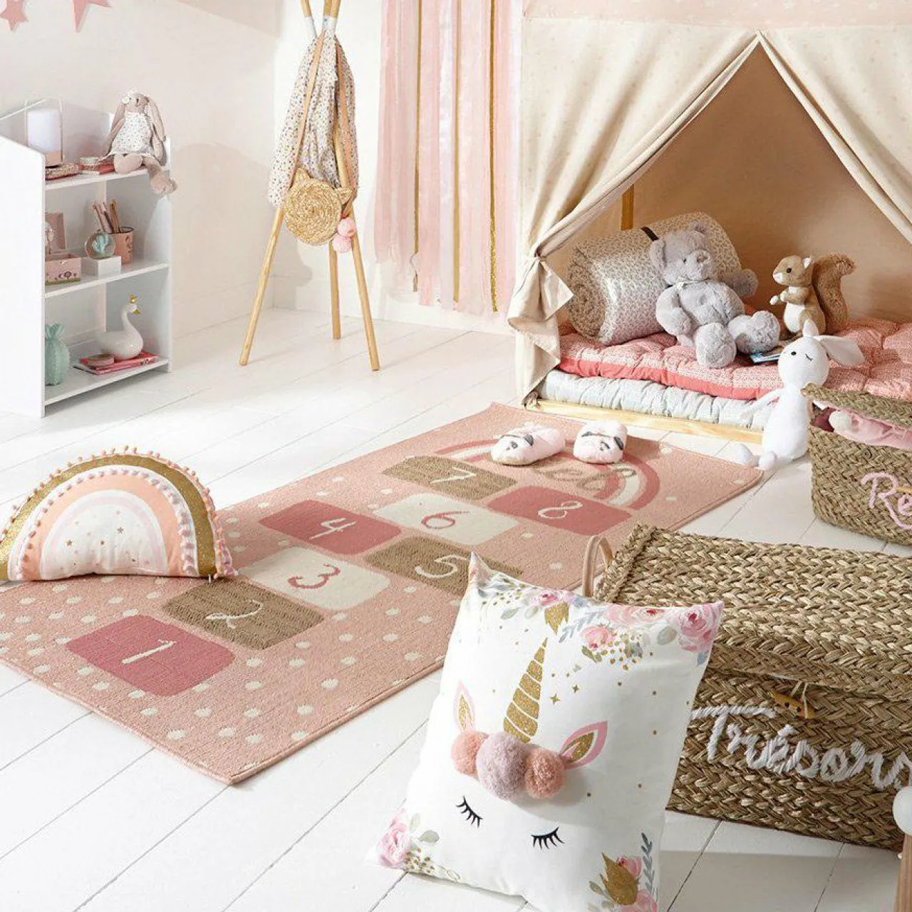 ATMOSPHERA Coussin enfant carré (40 x 40 cm) Licorne Pompons Multicolore Sale