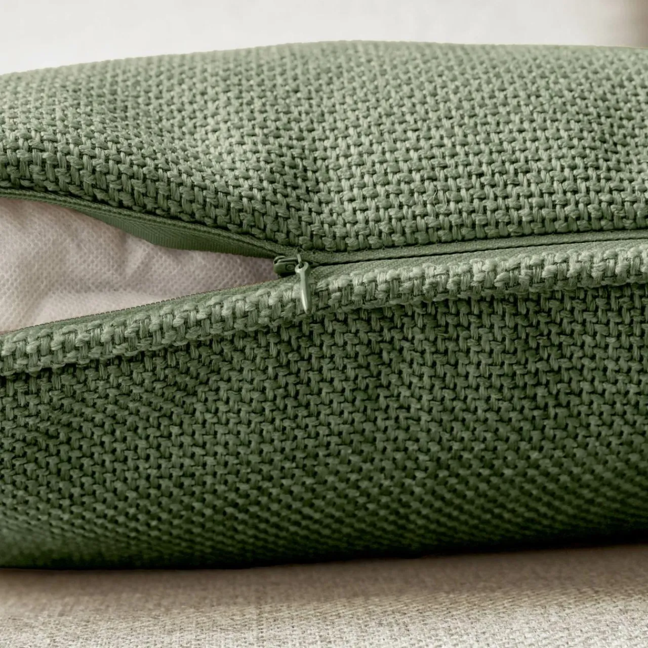 EMINZA Coussin rectangulaire tissé (40 x 60 cm) Alba Vert kaki Discount