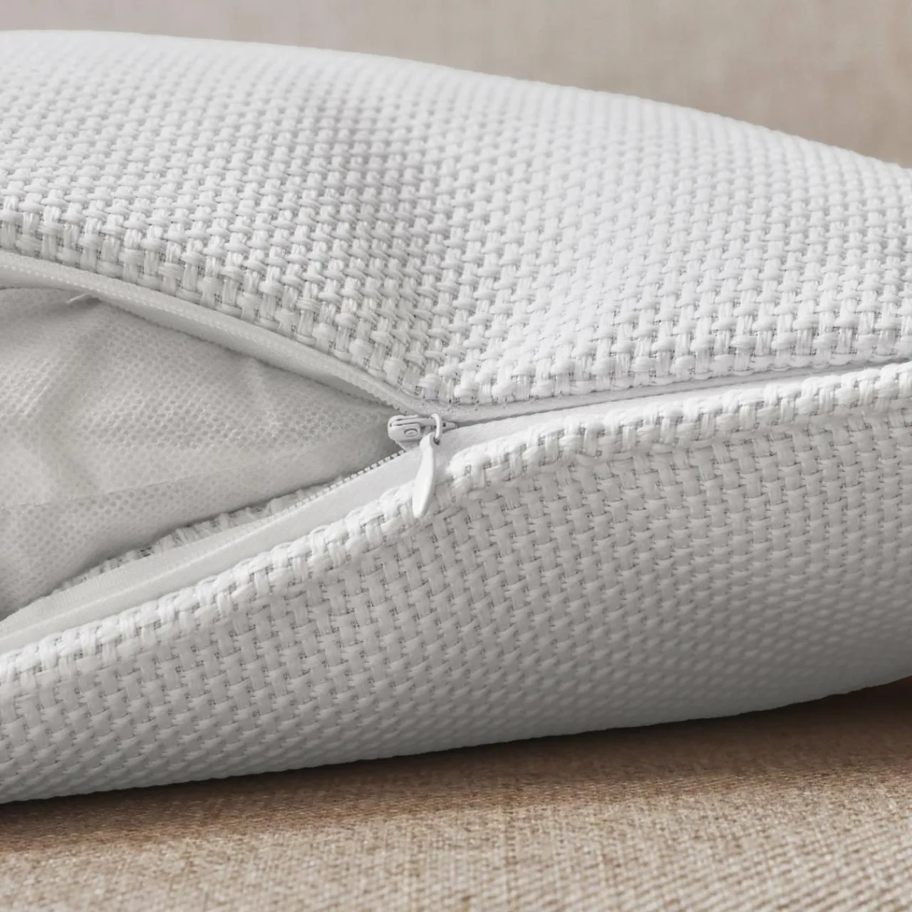 EMINZA Coussin rectangulaire tissé (40 x 60 cm) Alba perle Blanc Clearance