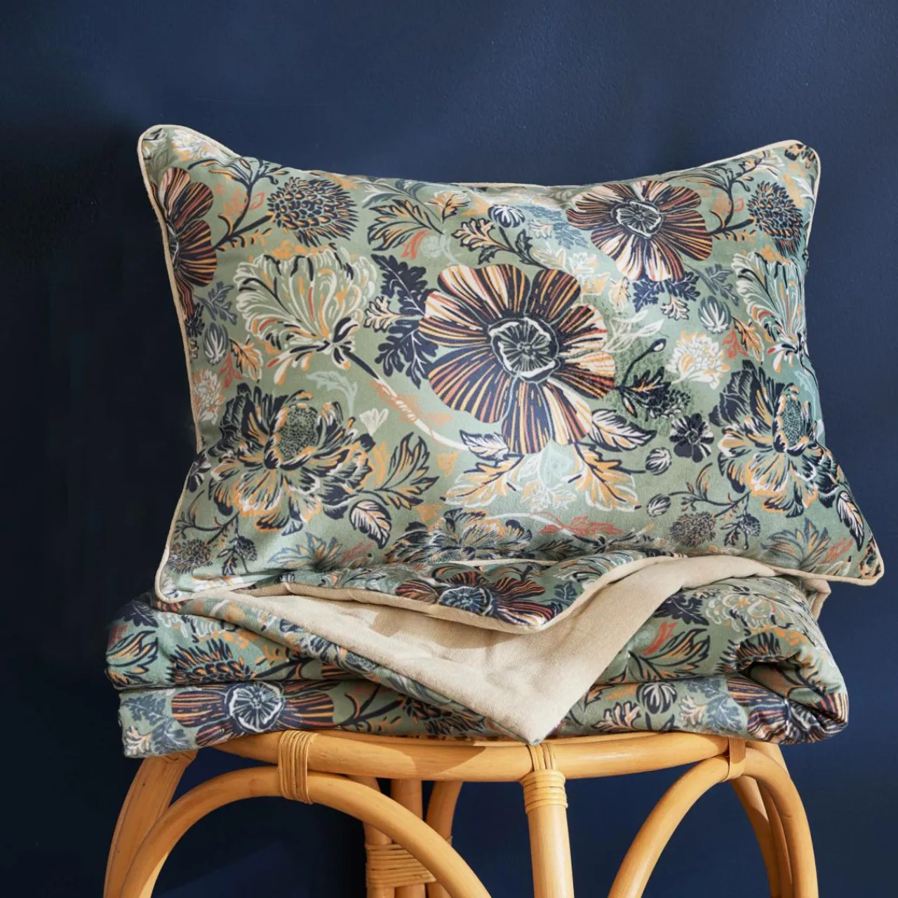 EMINZA Coussin rectangulaire velours (40 x 60 cm) Dolores Vert Clearance