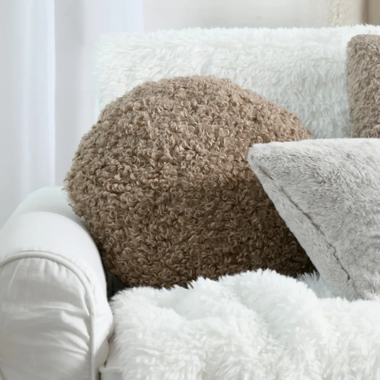 STOF Coussin rond bouclette (40 cm) Cosylife Taupe Clearance