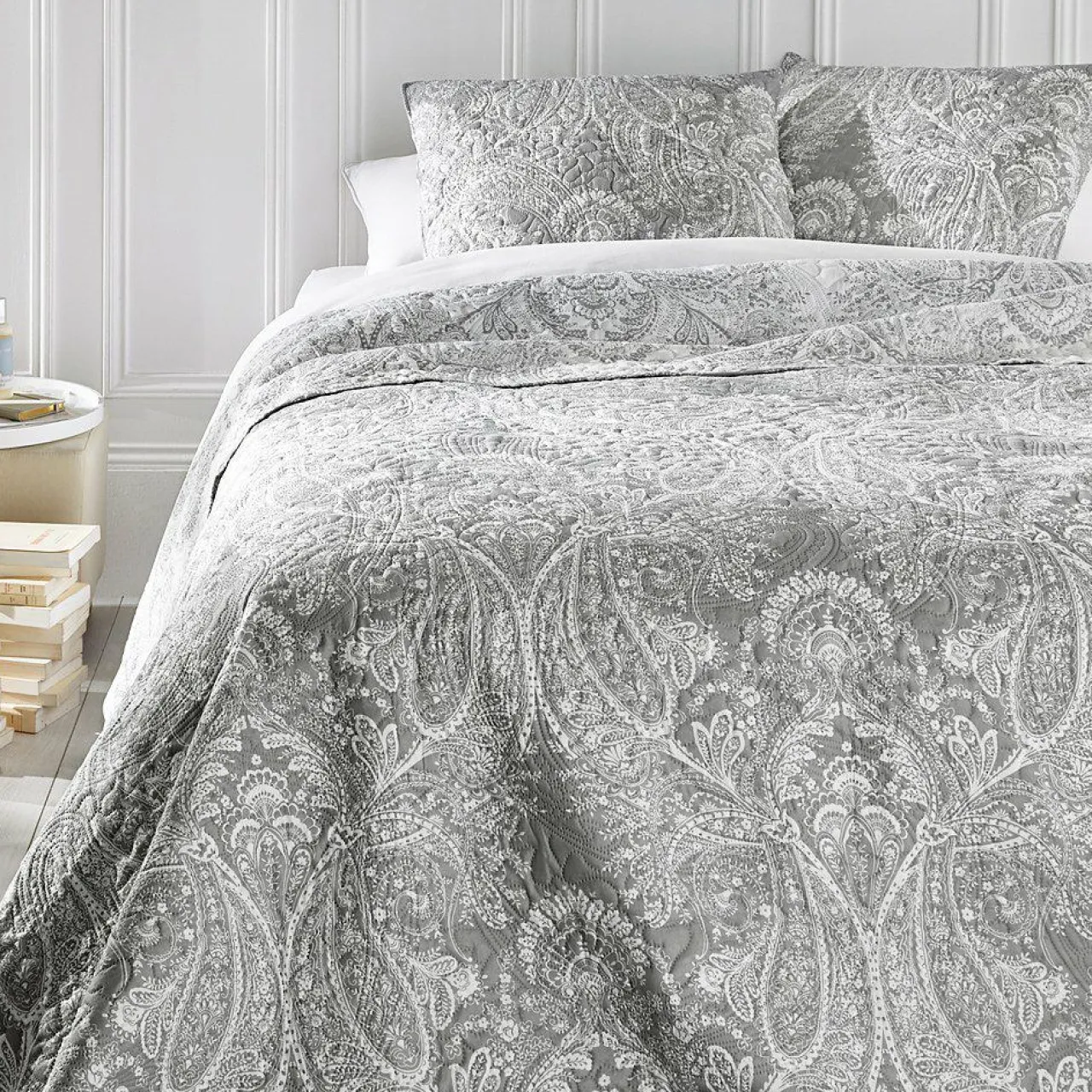 ATMOSPHERA Couvre-lit et taies d'oreiller (240 x 260 cm) Marie Gris clair Sale