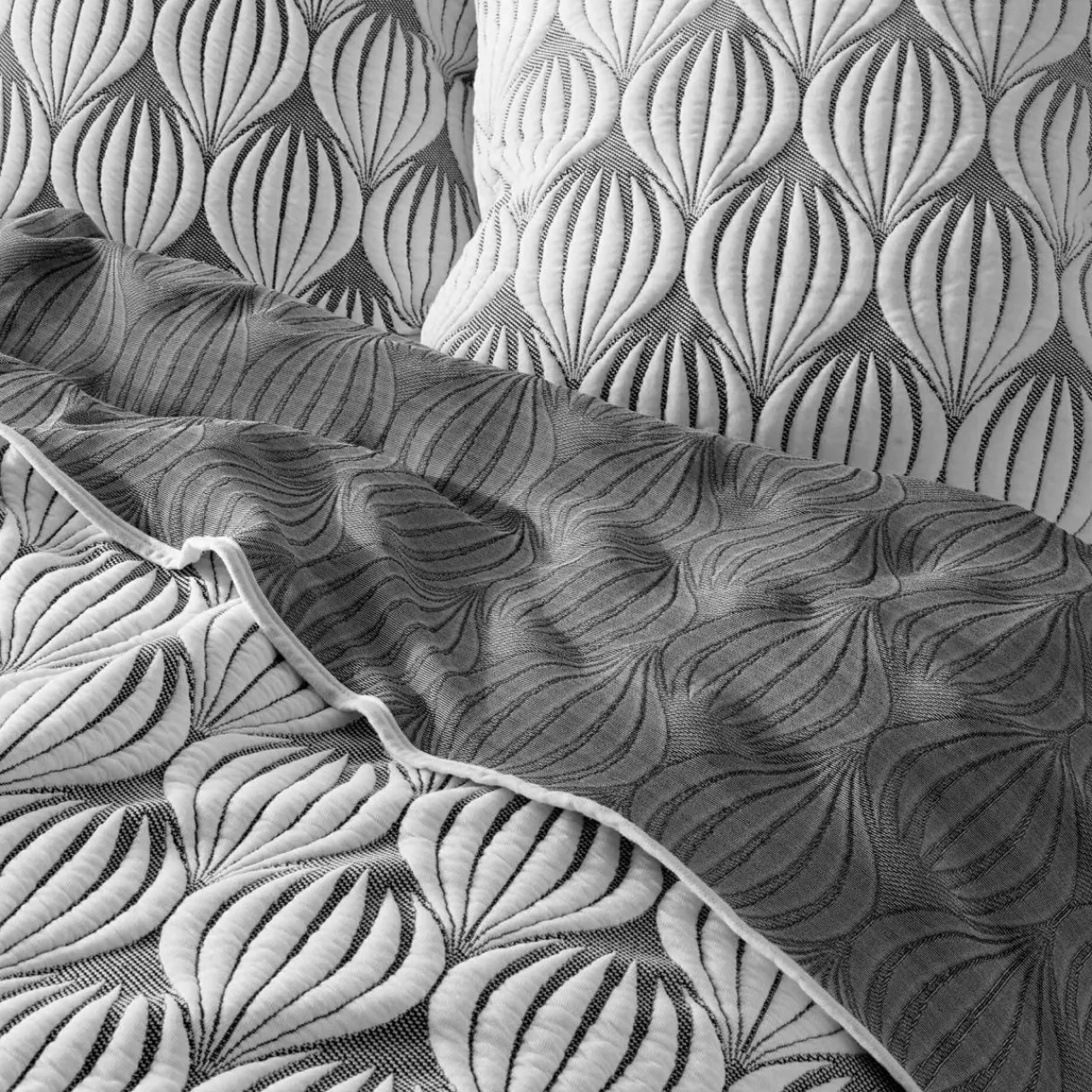 DOUCEUR D'INTERIEUR Couvre-lit et 2 taies d'oreiller (220 x 240 cm) Faustine Gris