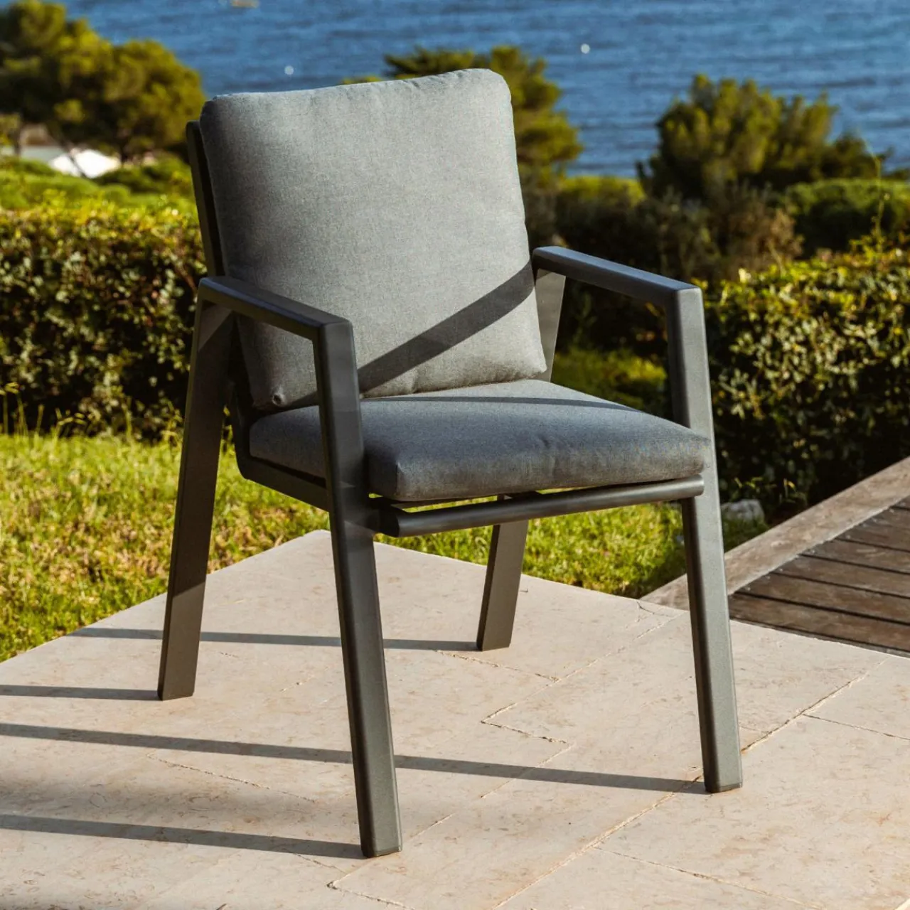 MOBELLIA Fauteuil de jardin aluminium Long Beach Gris Anthracite New