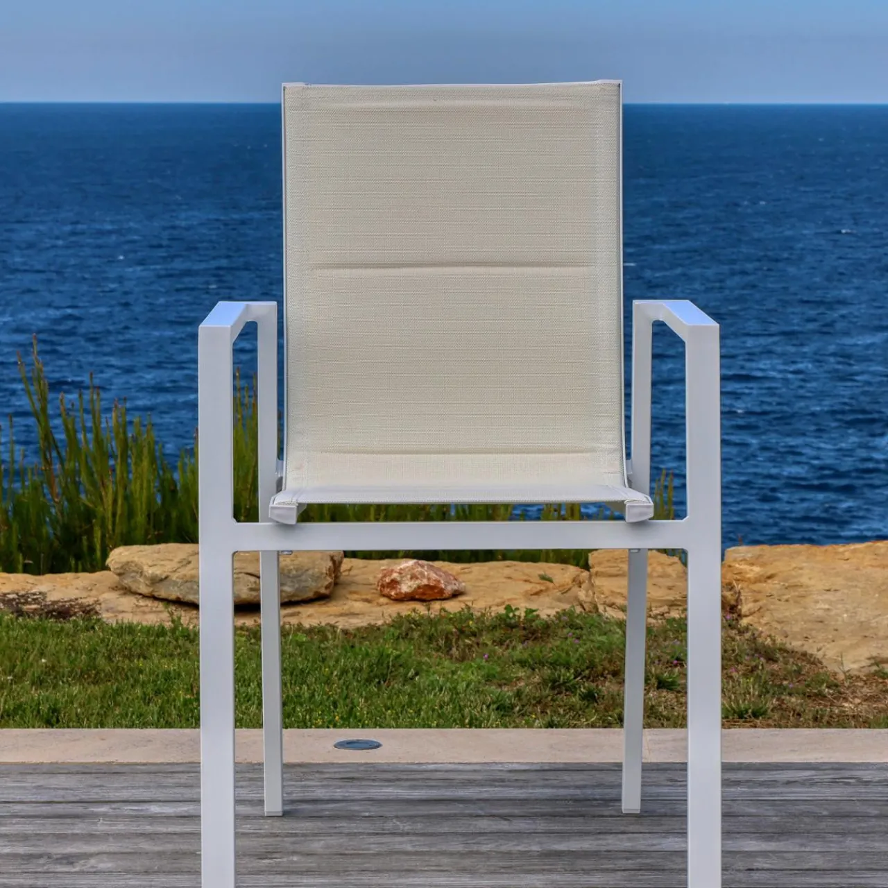 MOBELLIA Fauteuil de jardin empilable aluminium Portofino Blanc Hot