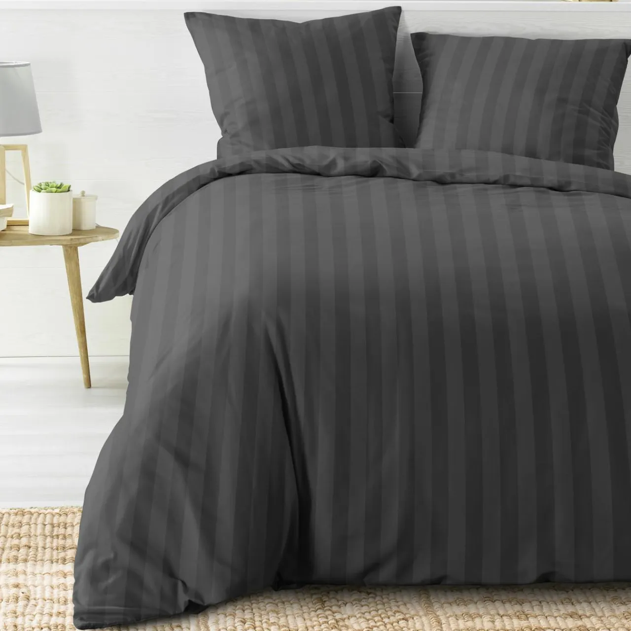 douceur d'intu017drieur Housse de couette et deux taies microfibre (240 x 220 cm) Cleo Gris Anthracite Hot