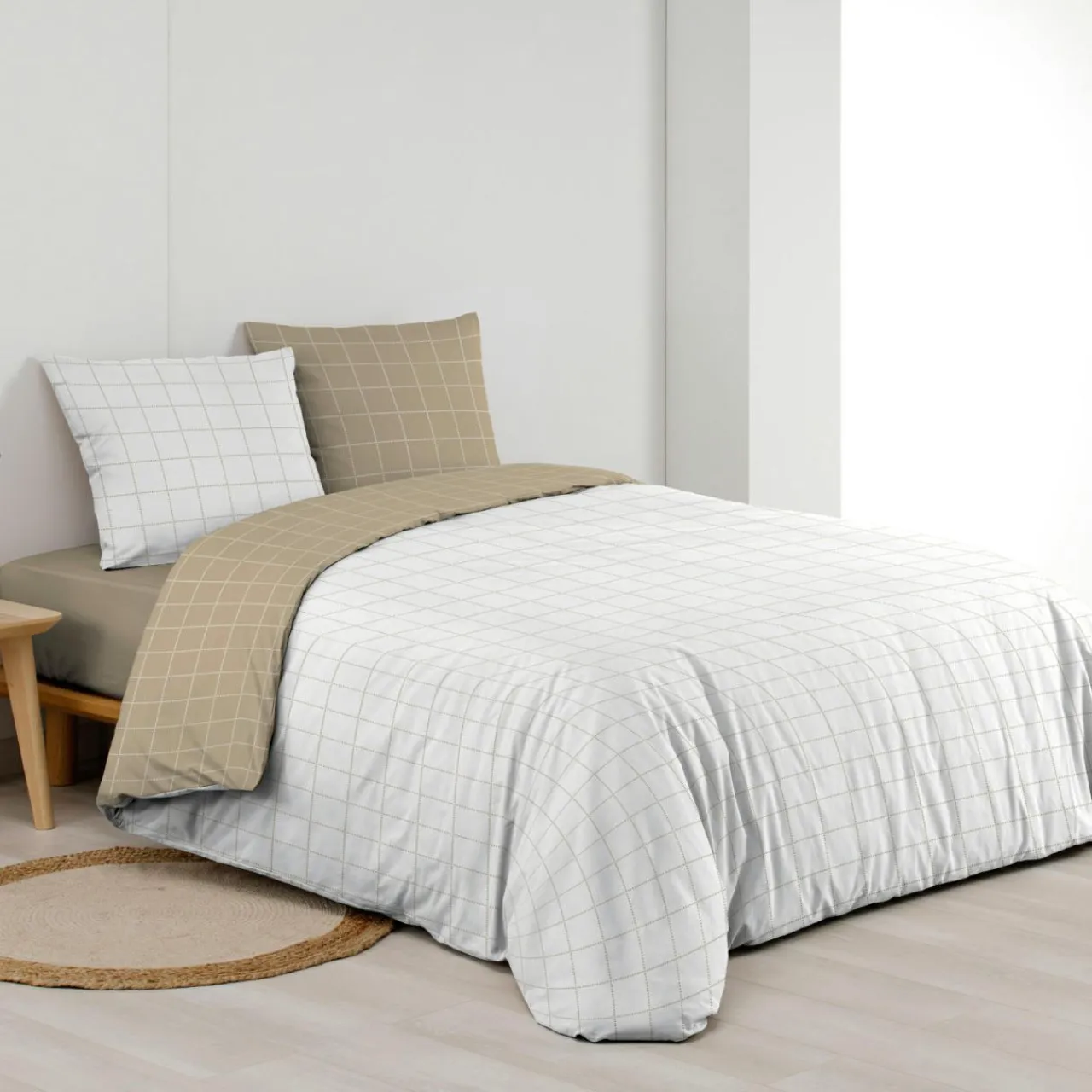 douceur d'intu017drieur Housse de couette et deux taies d'oreiller en coton (260 x 240 cm) Cadria Blanc Hot