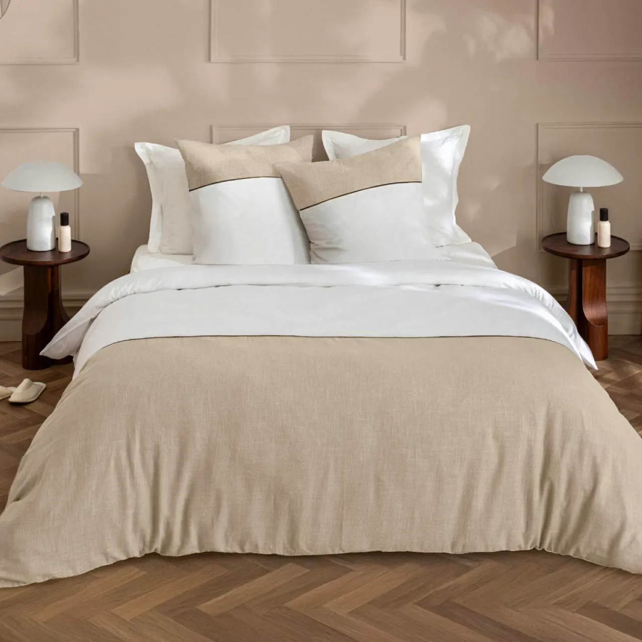 douceur d'intu017drieur Housse de couette et deux taies d'oreiller coton (240 x 220 cm) Gabrielle Beige