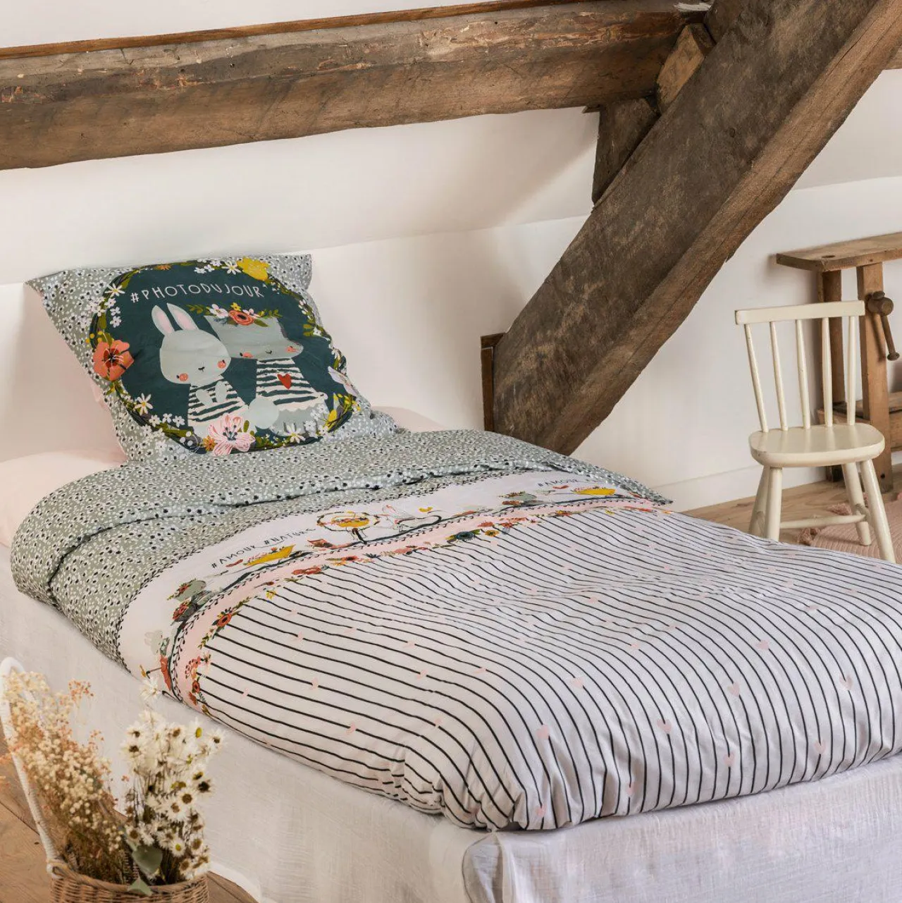 L'EFFET PAPILLON Housse de couette et deux taies enfant coton (240 x 220 cm) Jardinage Multicolore Hot