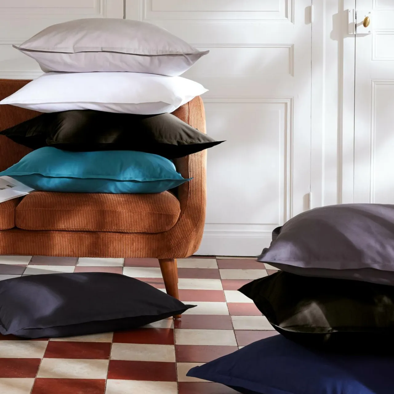EMINZA Housse de couette percale de coton (240 x 220 cm) Cali e Noir Clearance