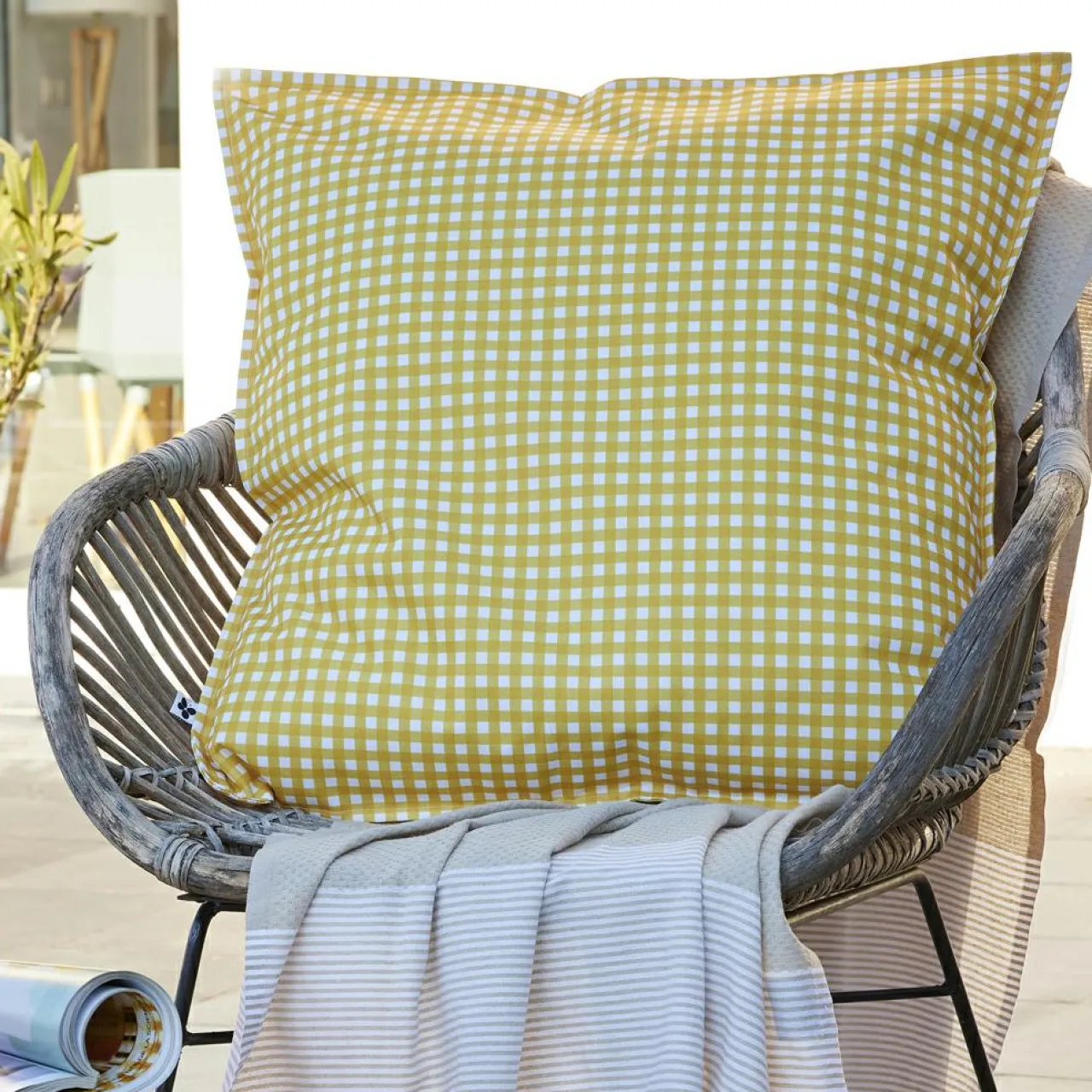 L'effet papillon Housse de coussin extérieur carrée (60 x 60 cm) Vickie Jaune Vichy jaune New