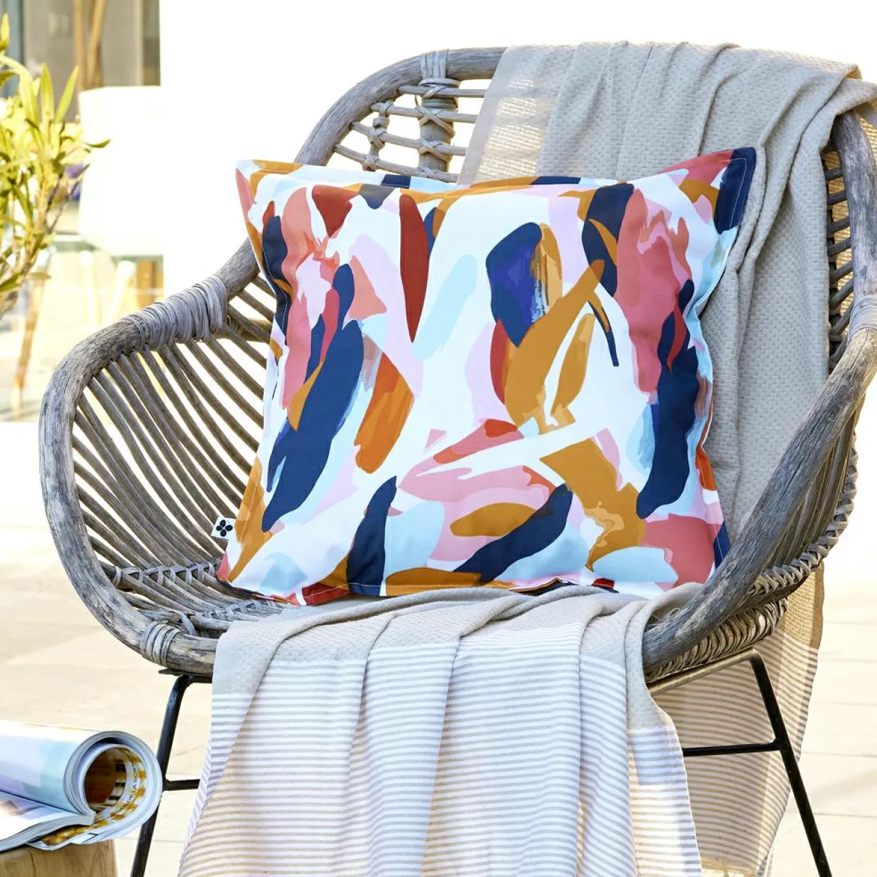 L'effet papillon Housse de coussin extérieur carrée (45 x 45 cm) Julianne Multicolore Online