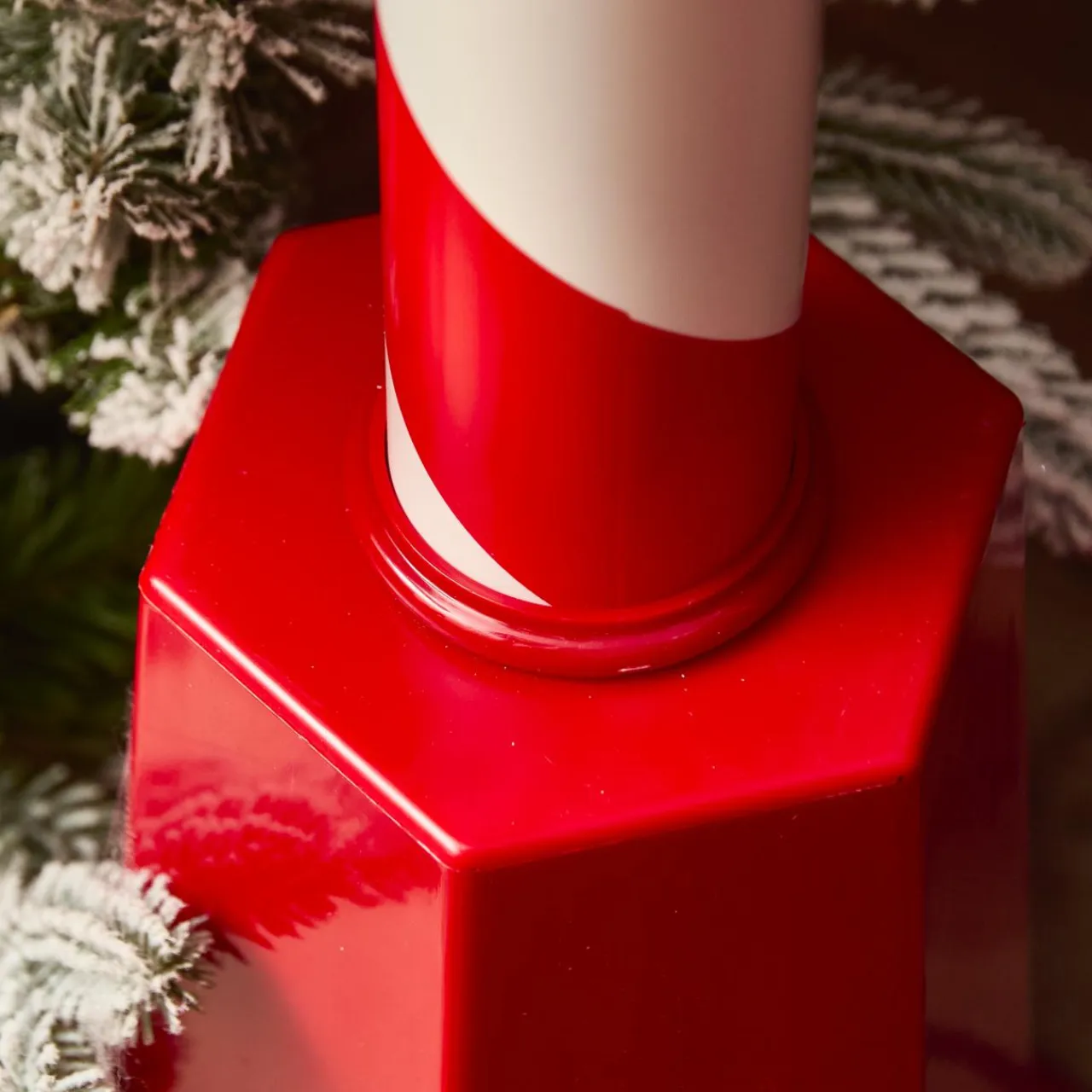 KAEMINGK Lampadaire de Noël illuminé et animé 33 LED (H180 cm) Neige tombante Rouge Discount