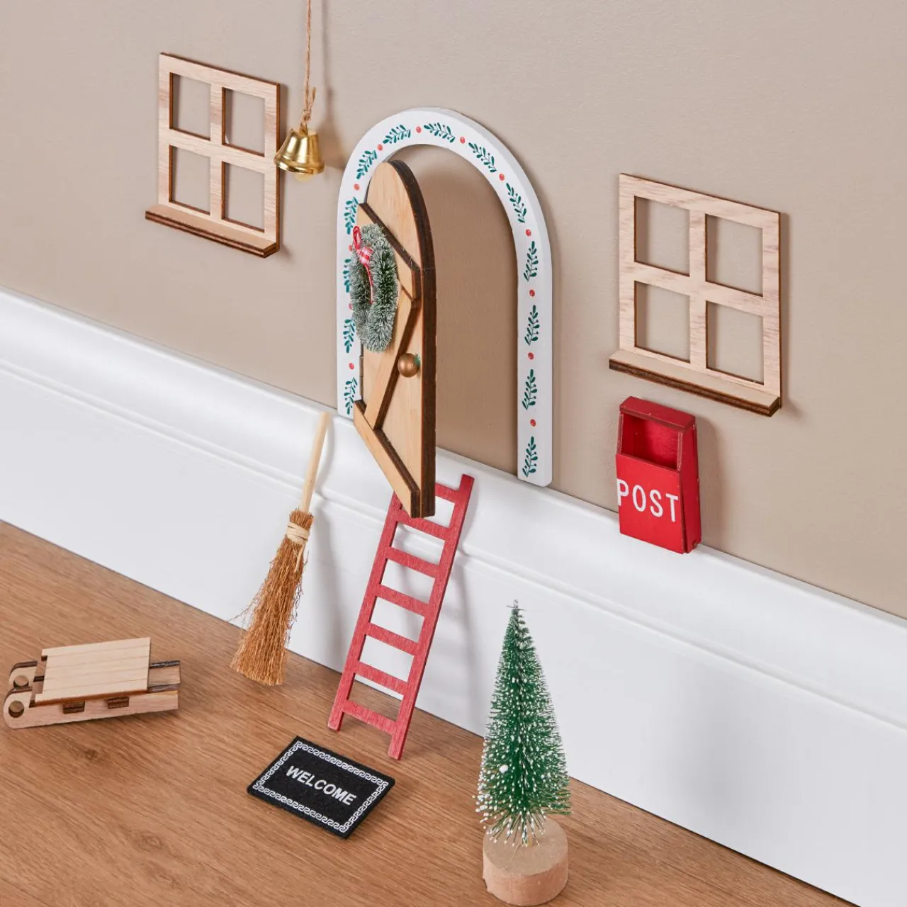 JJA Lot de 10 accessoires déco en bois (H17 cm) Porte de petite souris Multicolore Best