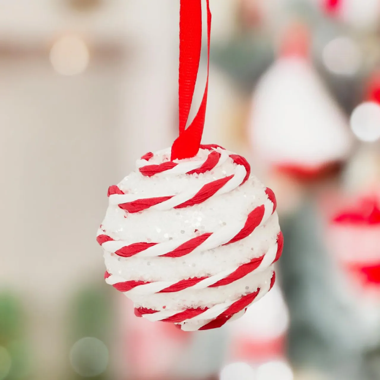 JJA Lot de 22 boules de Noël assorties Rayé Fantaisie et Blanc Rouge New