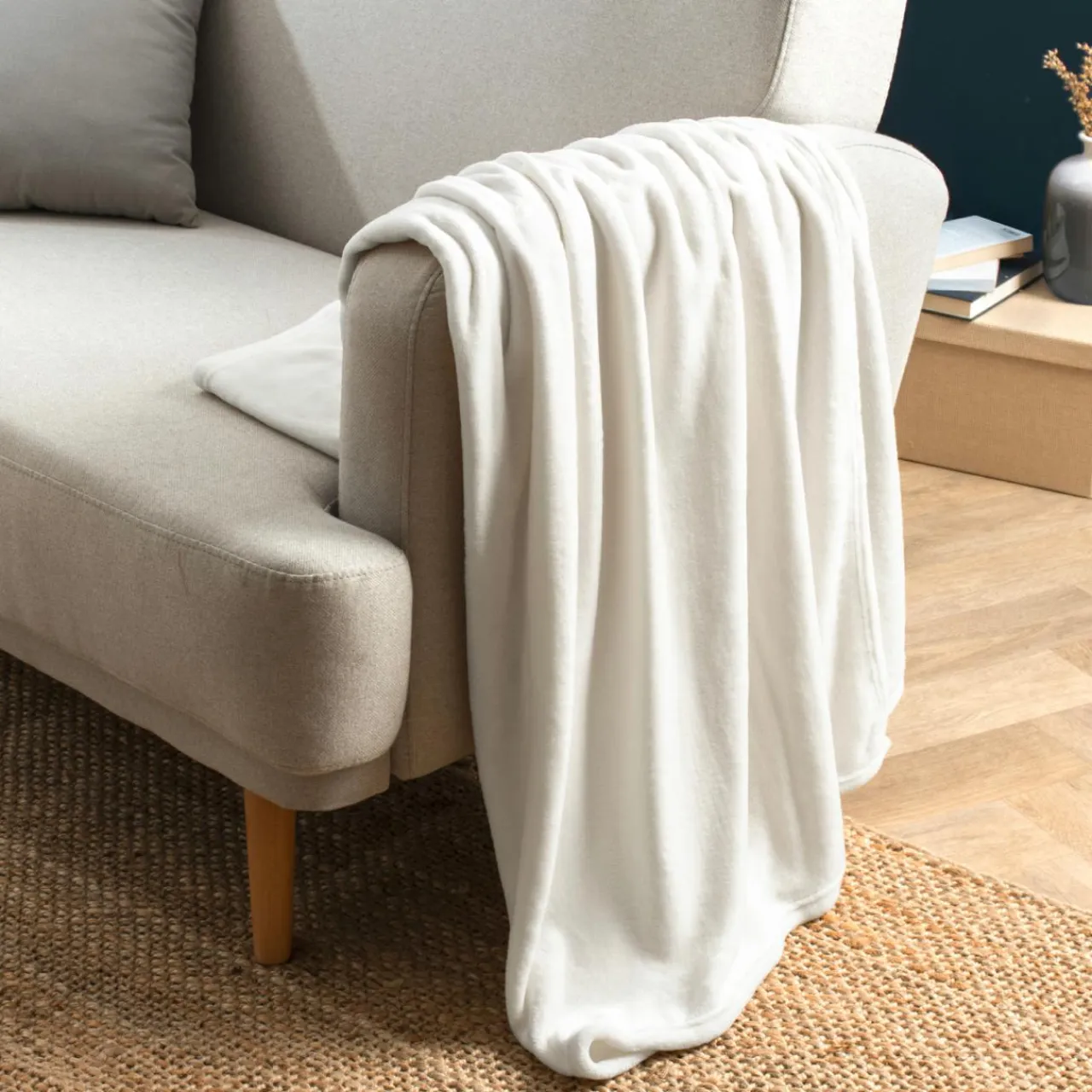 EMINZA Plaid doux flanelle (130 x 180 cm) Didou Ivoire Hot