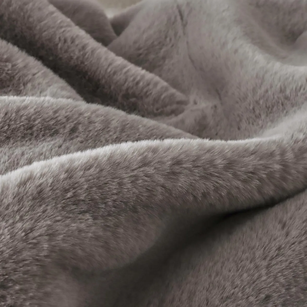 EMINZA Plaid fausse fourrure (140 x 200 cm) Finn Taupe Best