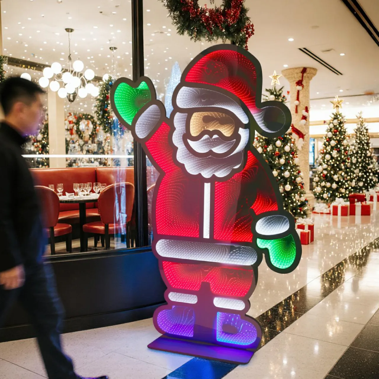 KOOPMAN Père Noël lumineux Géant 1083 LED (H180 cm) Infinity Multicolore Clearance