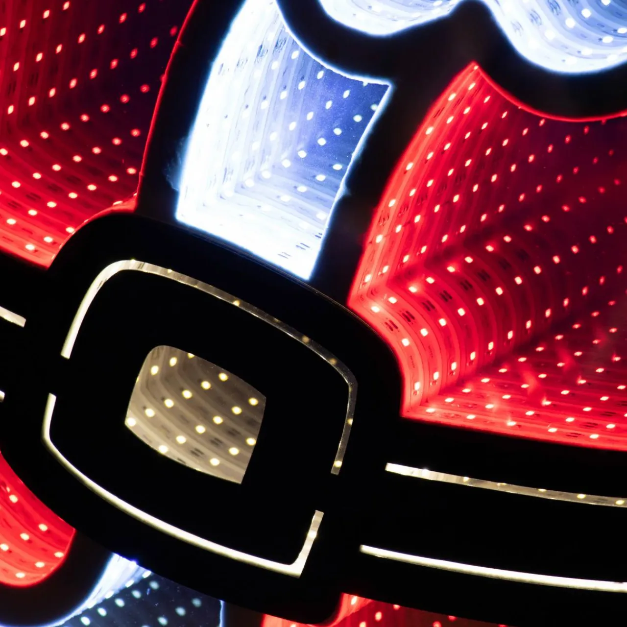 KAEMINGK Père Noël lumineux 438 LED (H60 cm) Infinity Blanc froid et Multicolore Clearance