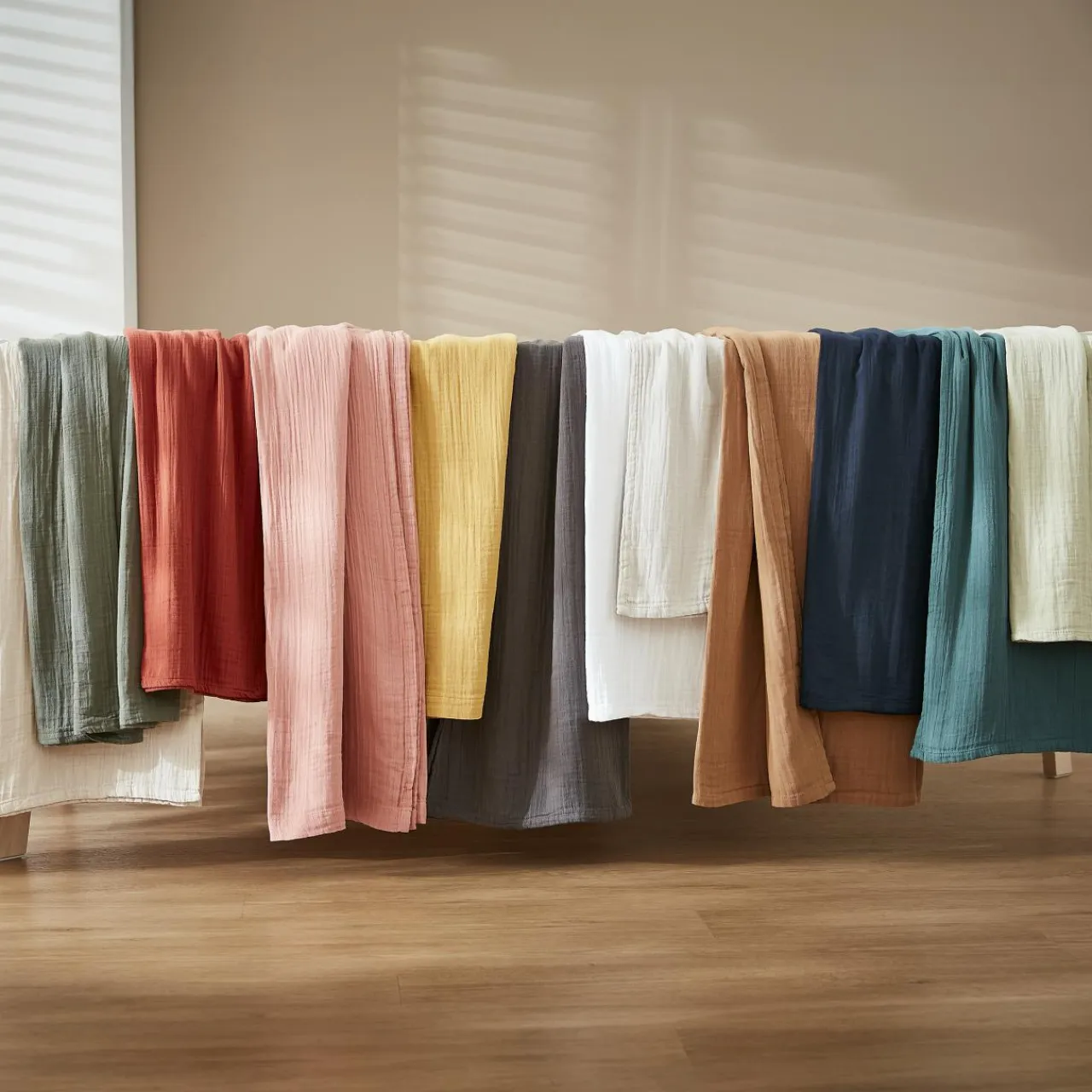 EMINZA Rideau gaze de coton ajustable (180 x max 300 cm) Gaïa Vert romarin
