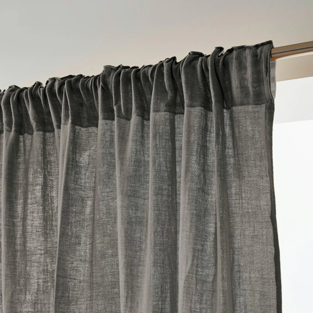EMINZA Rideau gaze de coton galon fronceur (140 x 240 cm) Gaïa Gris granit Gris foncé Hot