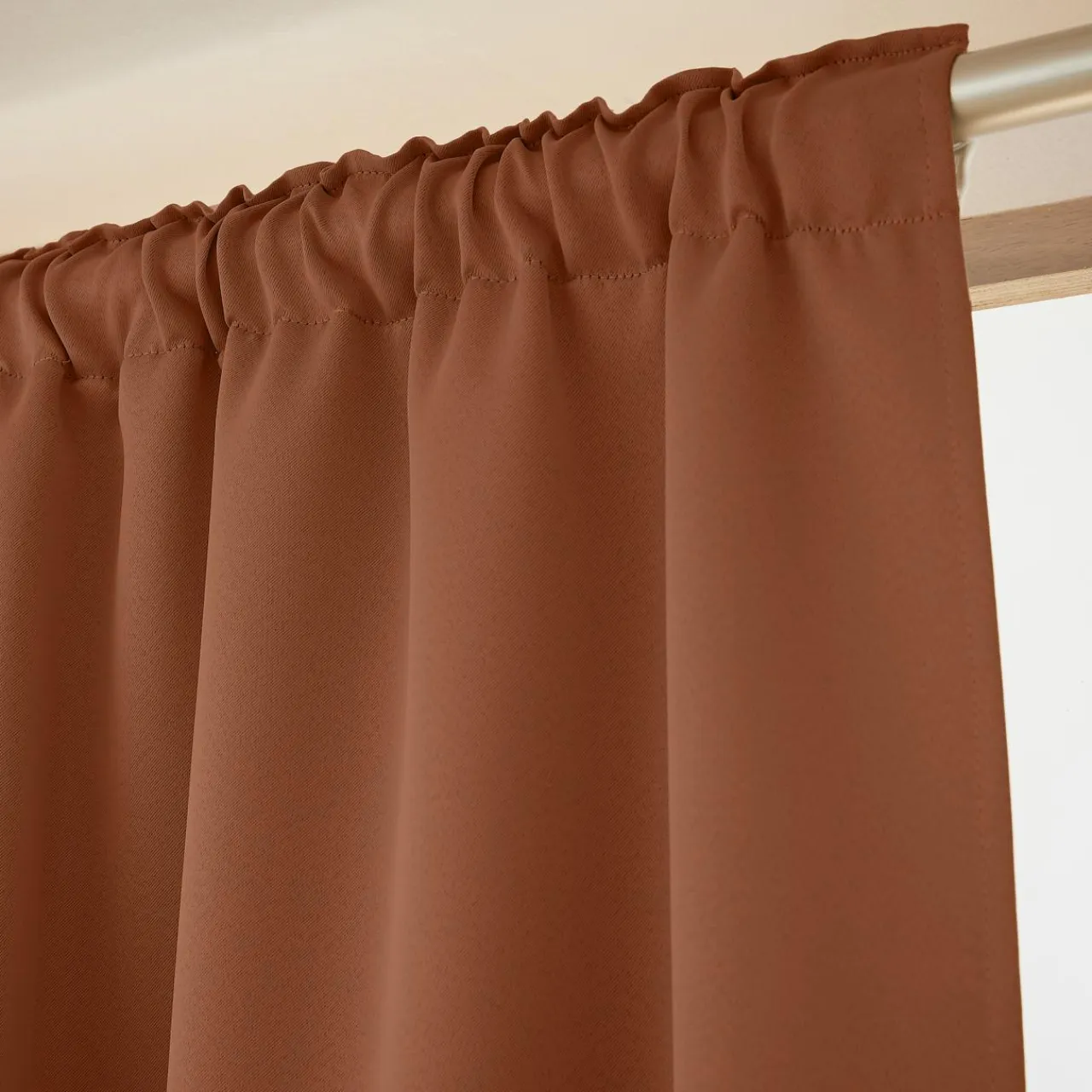 EMINZA Rideau obscurcissant galon fronceur (140 x 260 cm) Dark Terracotta Discount