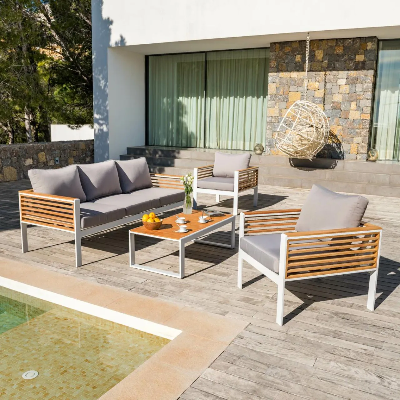 MOBELLIA Salon de jardin aluminium et bois teck 5 places Bali et gris clair Blanc Sale