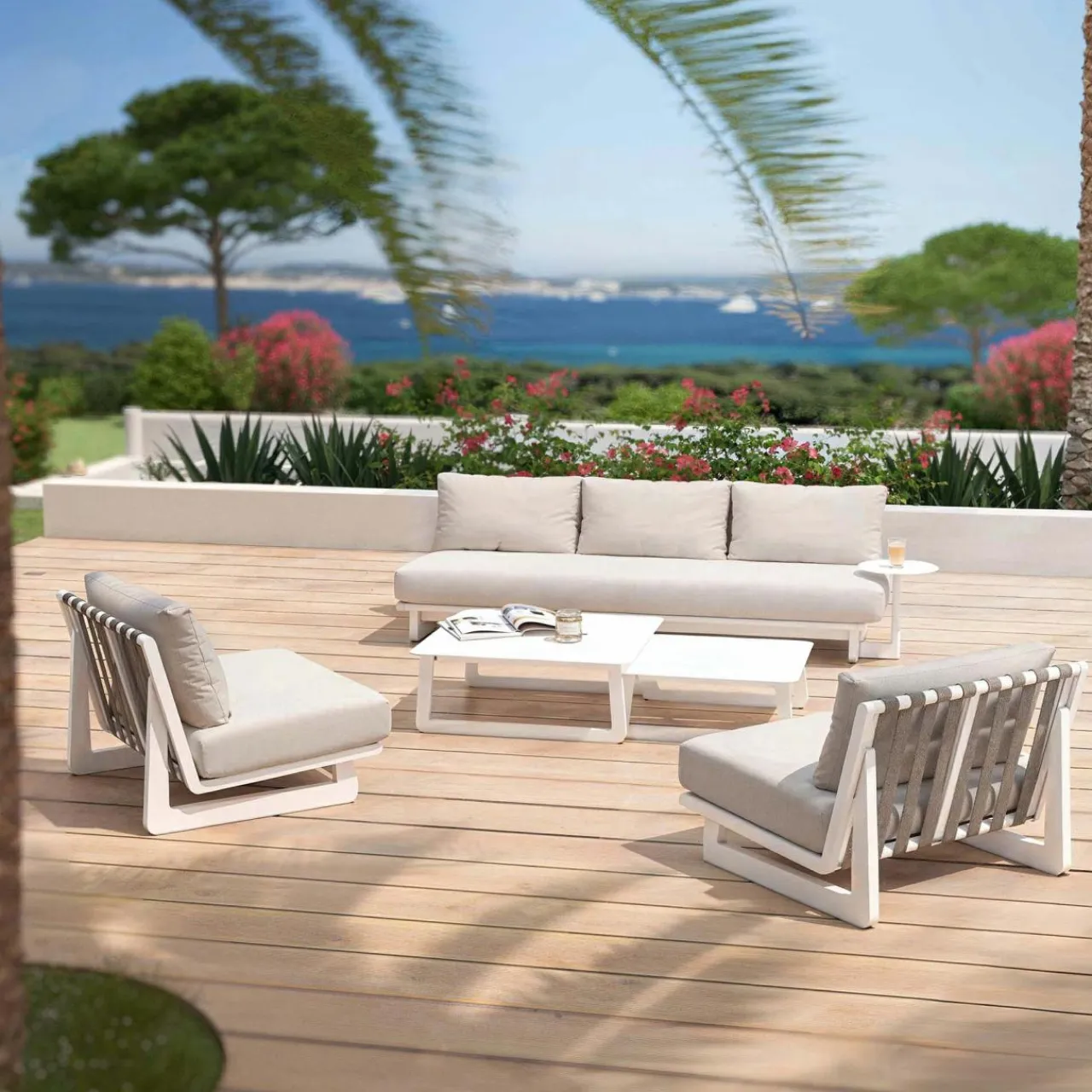 MOBELLIA Salon de jardin aluminium 5 places Long Beach Blanc