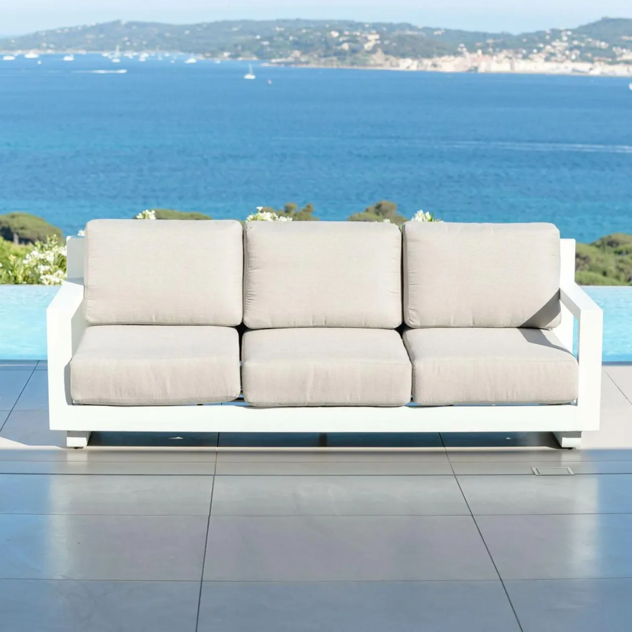 MOBELLIA Salon de jardin d'angle aluminium 10 places Elba Blanc et taupe Blanc - Taupe Hot