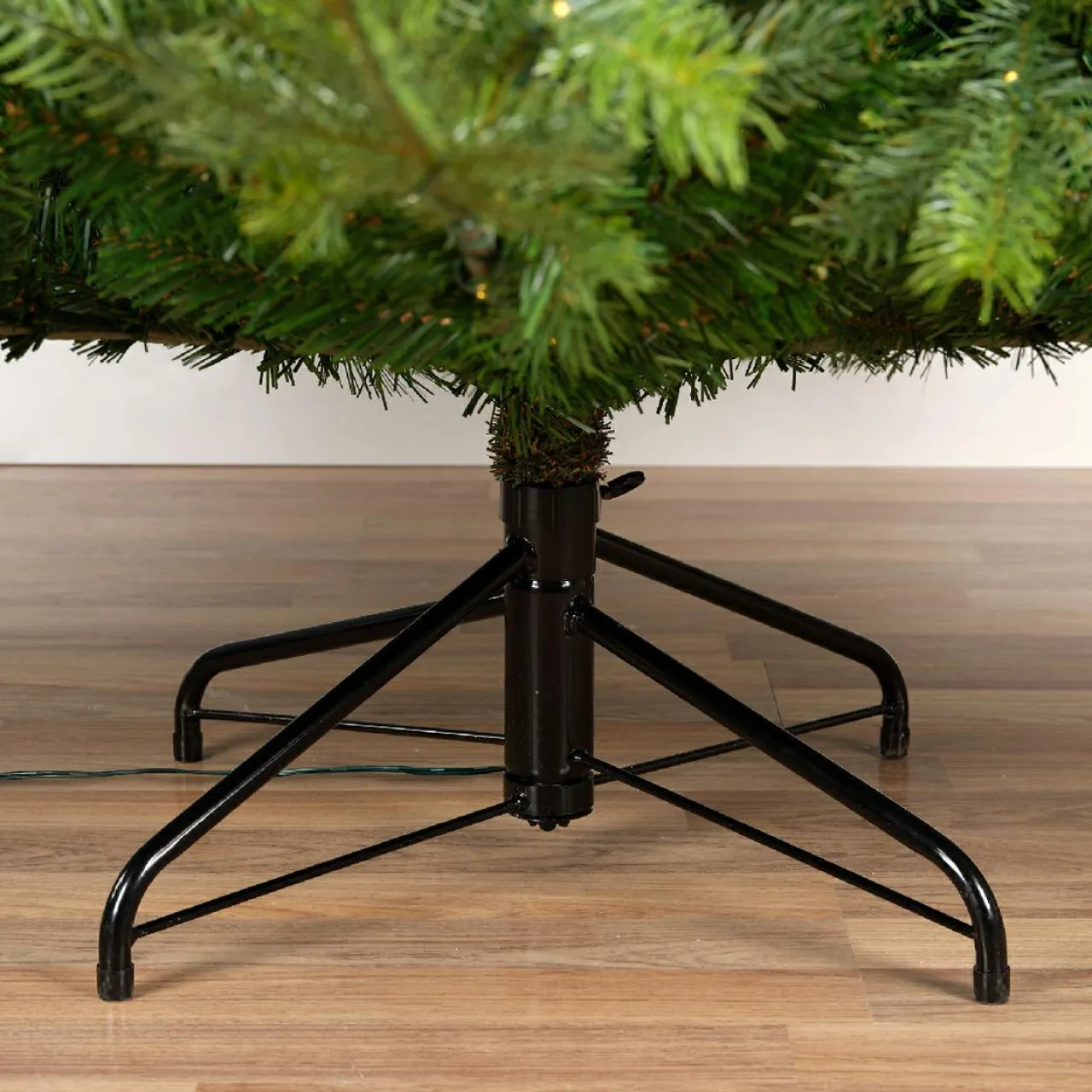 EMINZA Sapin de Noël artificiel lumineux 700 LED (H240 cm) Glorious Vert sapin Sapin vert lumineux Discount