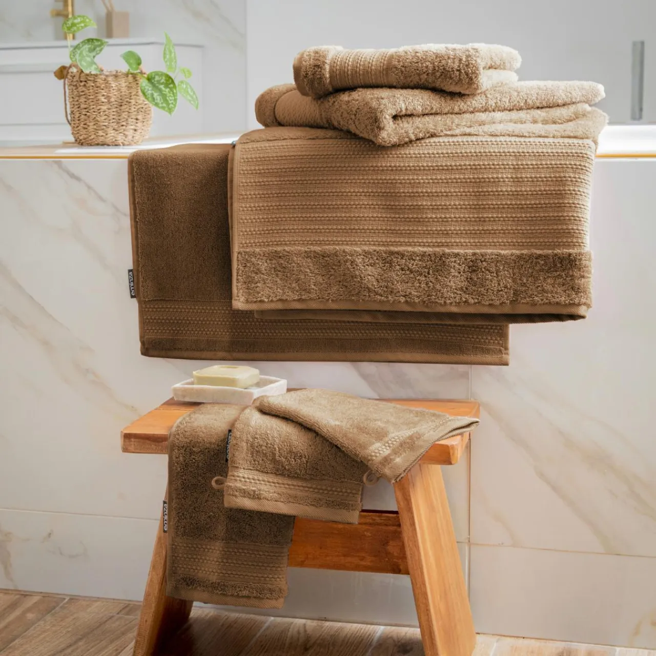 EMINZA Serviette de bain coton bio (30 x 50 cm) Méline Camel Sale