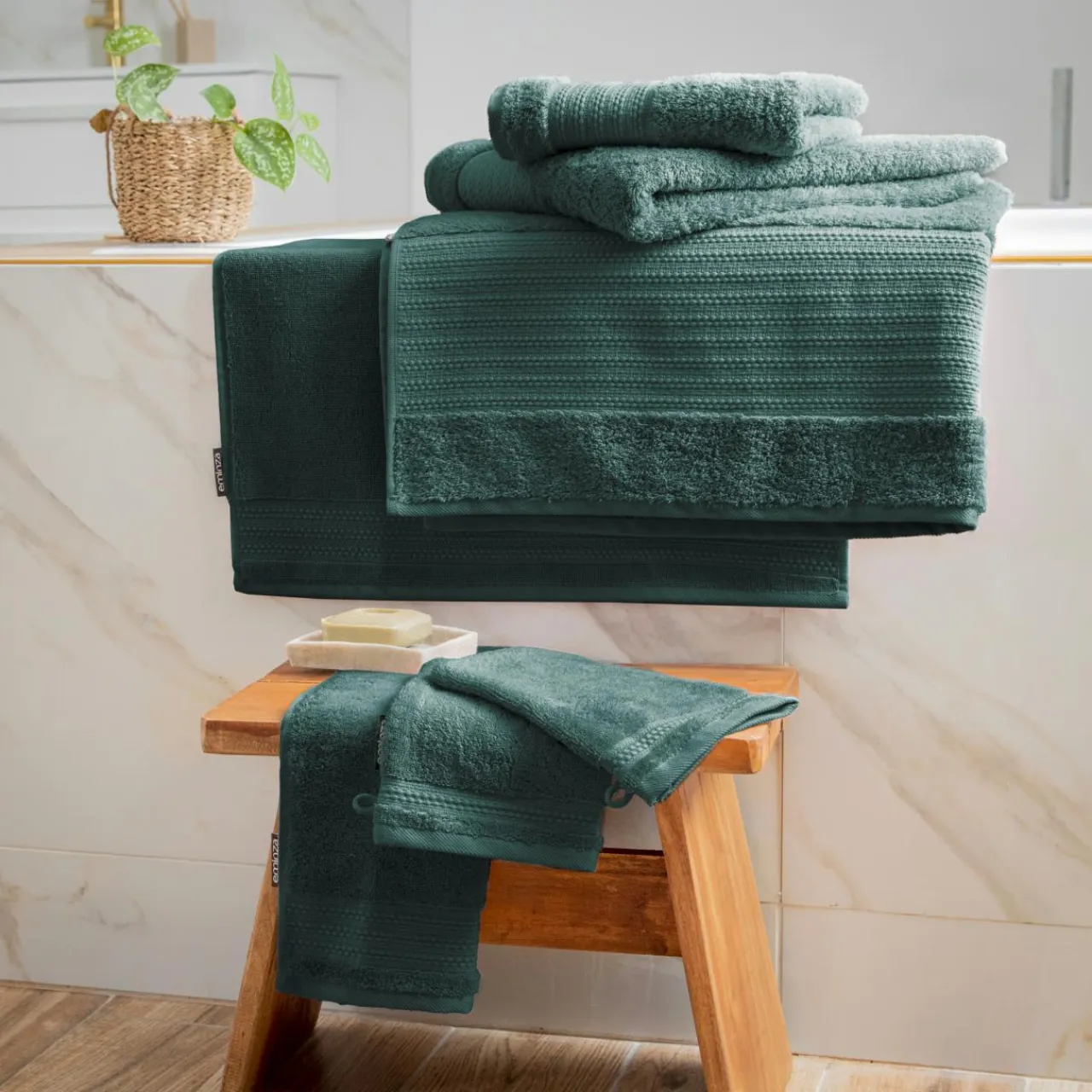 EMINZA Serviette de bain coton bio (30 x 50 cm) Méline Vert émeraude