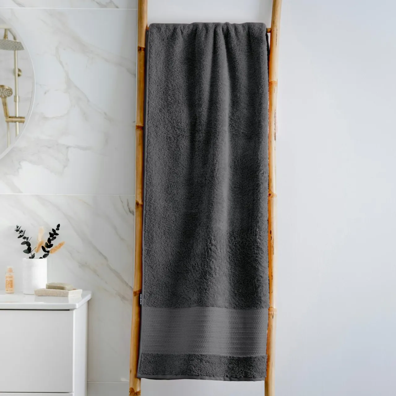 EMINZA Serviette de bain coton bio (90 x 150 cm) Méline Gris orage Gris foncé Hot