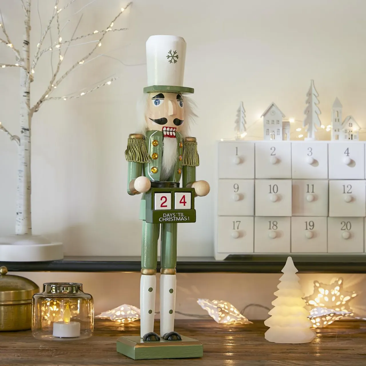 KAEMINGK Soldat Casse-noisette en bois (H38 cm) Henri et Calendrier Vert Clearance