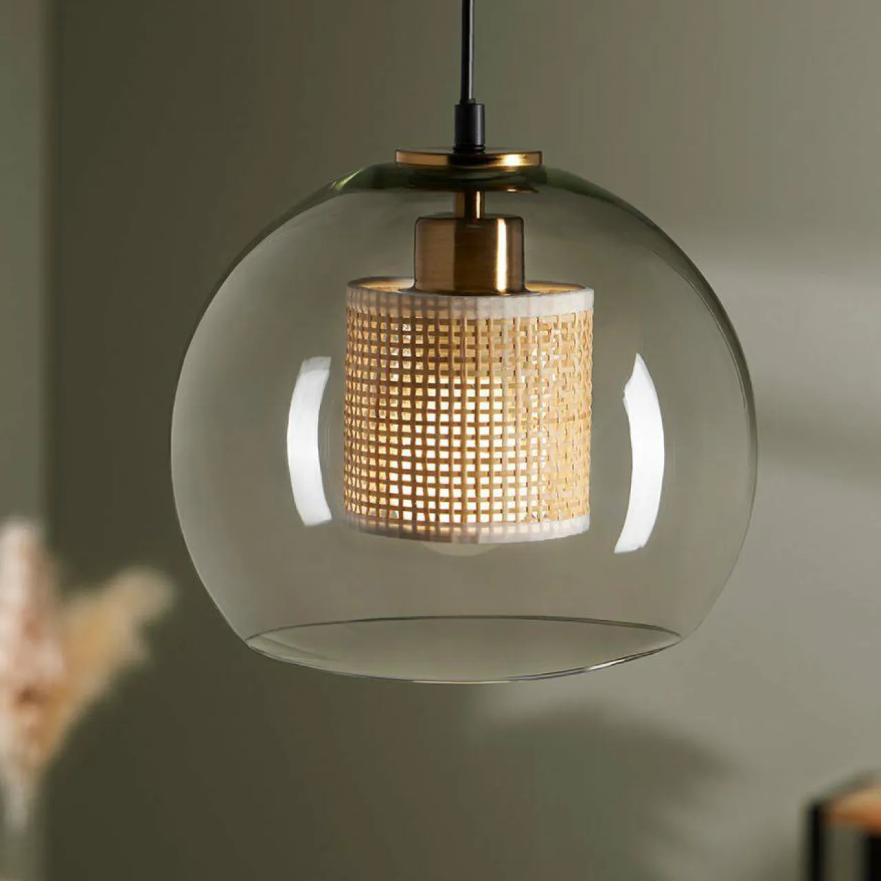 OSTARIA Suspension lumineuse en verre et cannage (D25 cm) Lucéa Beige Transparent