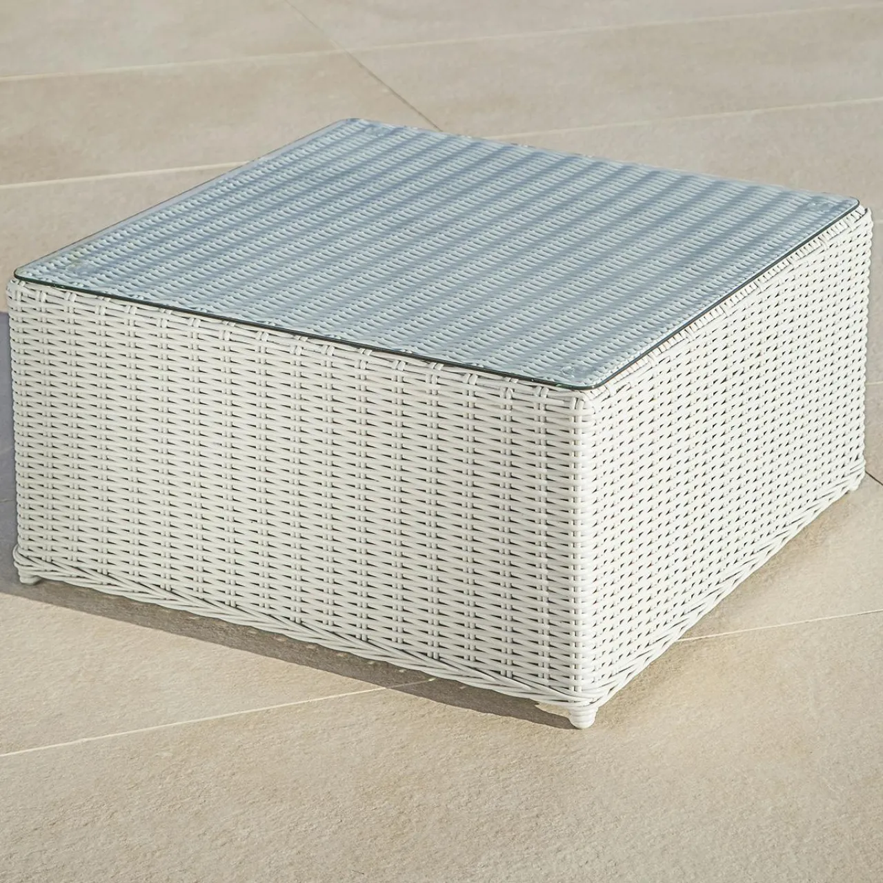 MOBELLIA Table basse de jardin carrée en résine tressée Calvi Blanc New