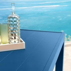 MOBELLIA Table de jardin carrée aluminium 8 places (136 x 136 cm) Murano Bleu pétrole Best