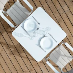 MOBELLIA Table de jardin carrée en aluminium 2 places (76 x 76 cm) Monte Carlo Blanc Online