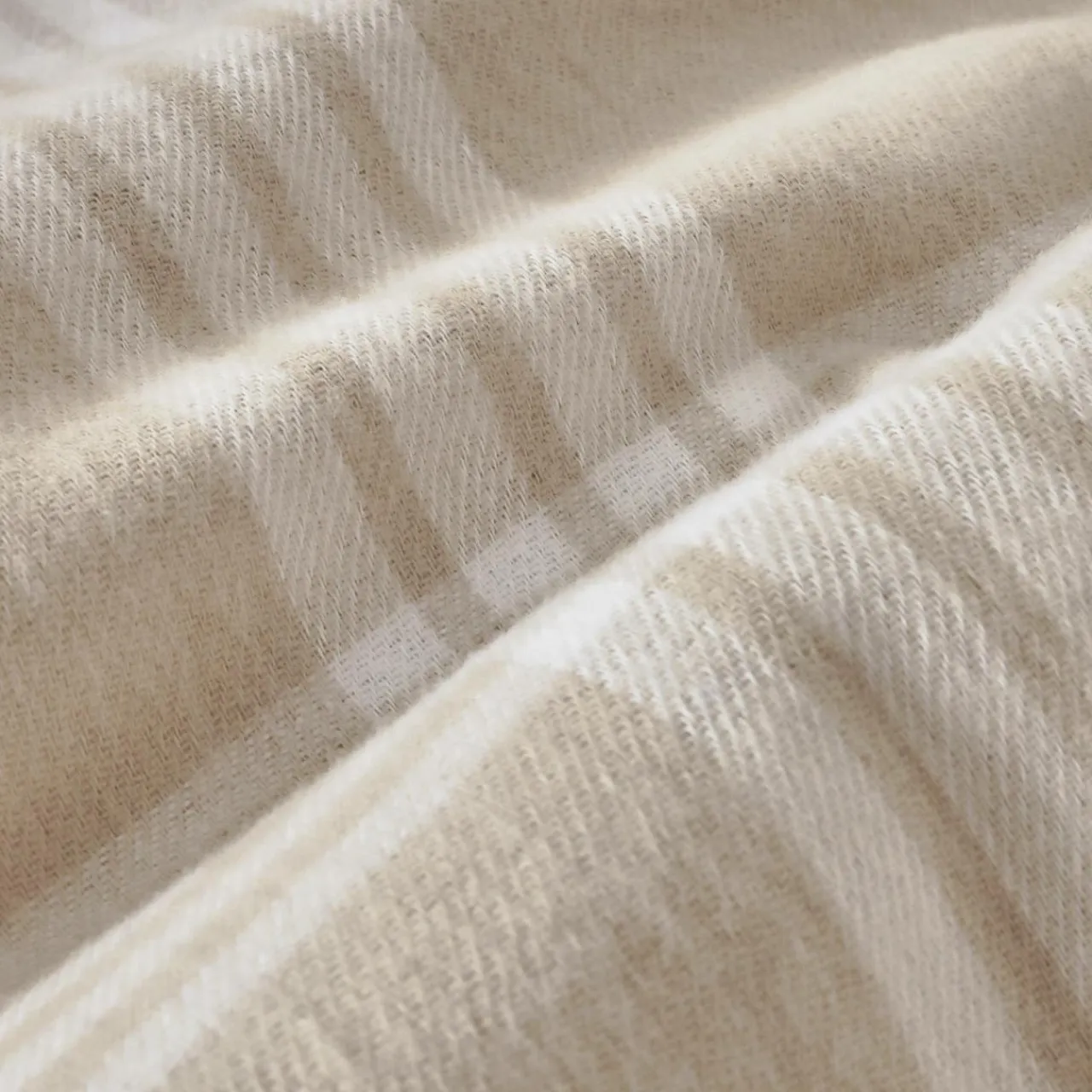 EMINZA Taie d'oreiller carrée flanelle de coton (80 x 80 cm) Nina carreaux Beige Carreau Beige Sale