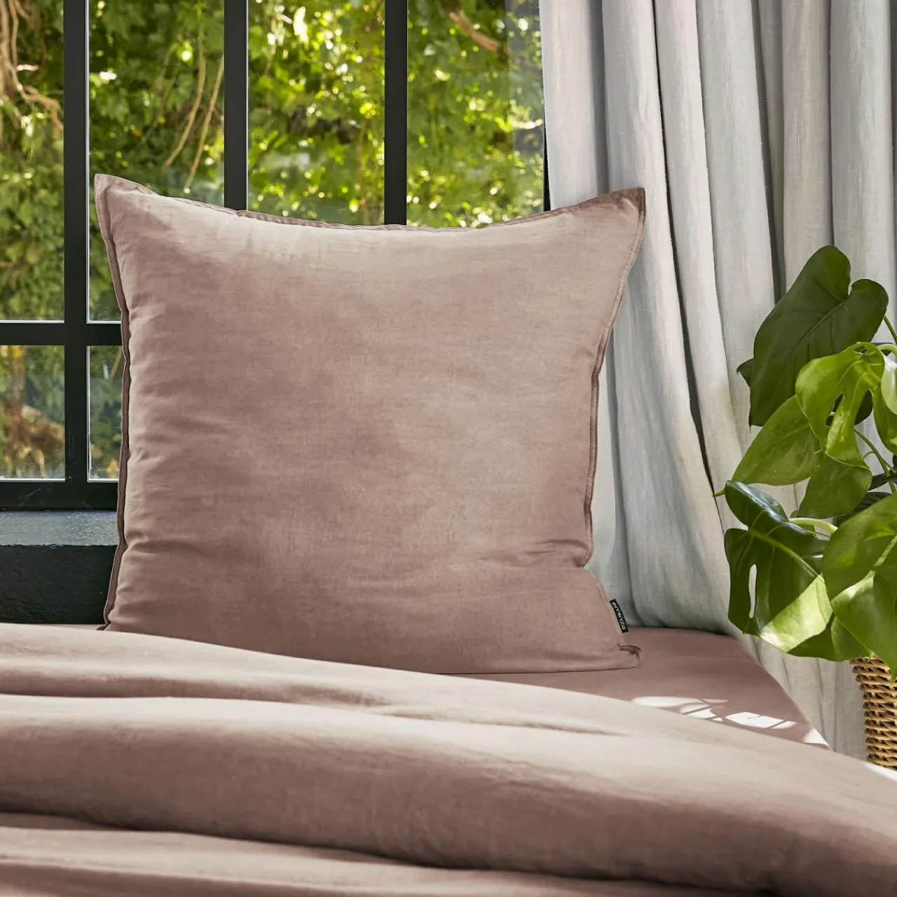 EMINZA Taie d'oreiller carrée lyocell Tencel™ lavé (63 x 63 cm) Olivia blush Rose Clearance