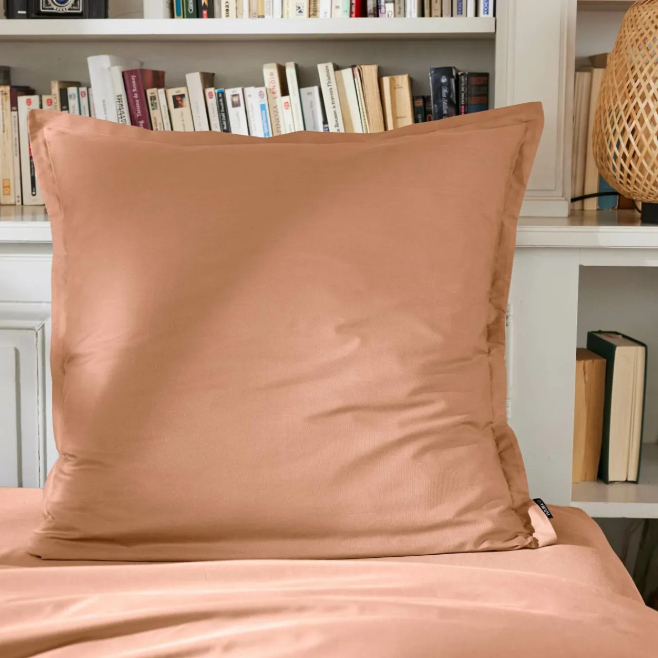 EMINZA Taie d'oreiller carrée percale de coton (65 x 65 cm) Cali Rose Pêche New
