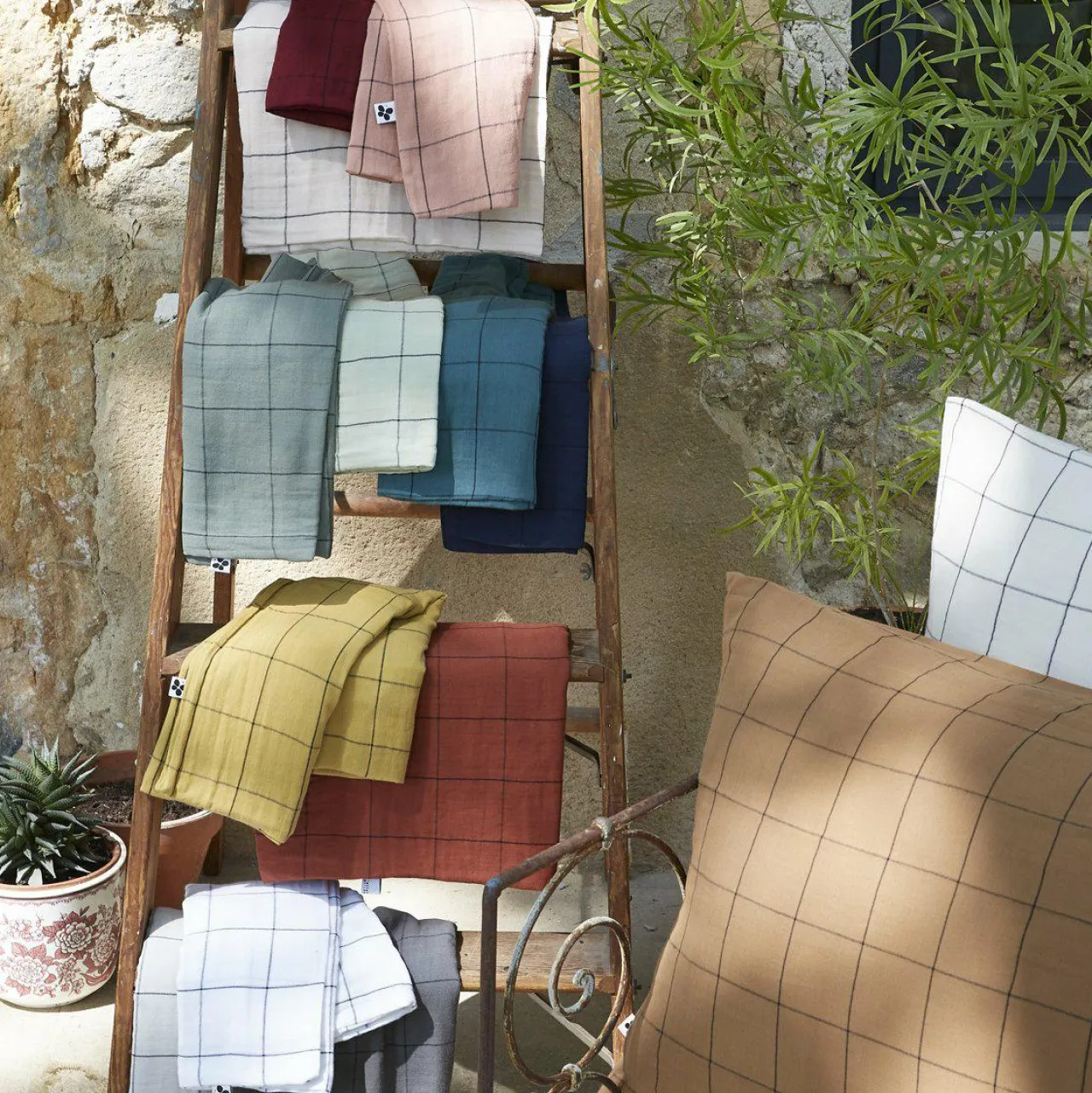 EMINZA Taie d'oreiller rectangulaire gaze de coton (50 x 70 cm) Gaïa Match Gris granit Gris foncé