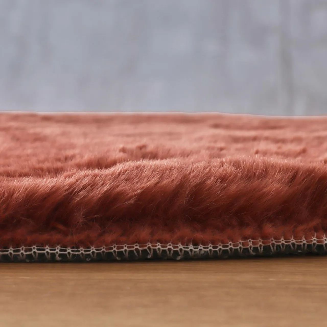 EMINZA Tapis rectangulaire fausse fourrure (140 x 200 cm) Finn Terracotta Best